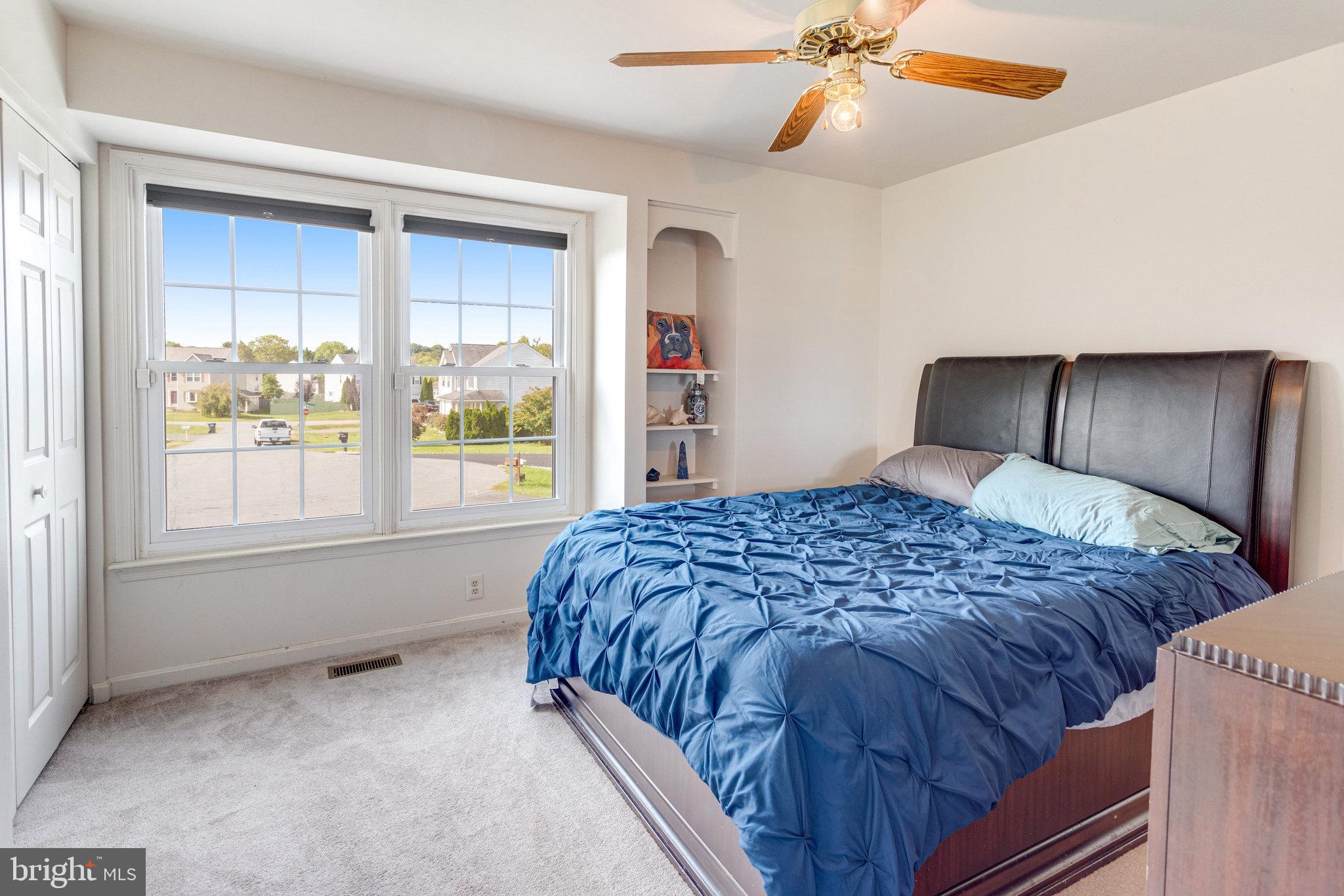 MAPLE GROVE - Residential