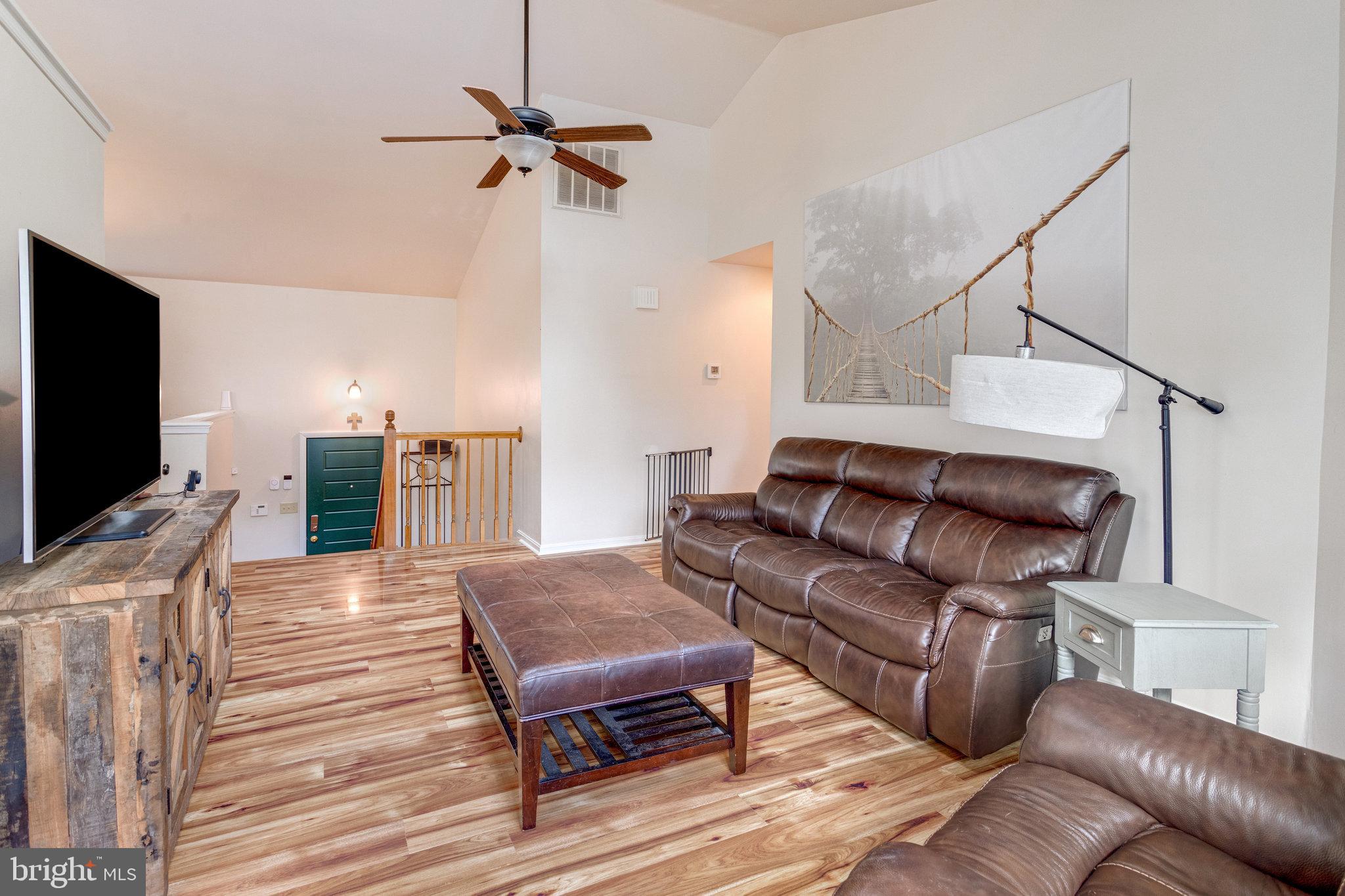 MAPLE GROVE - Residential