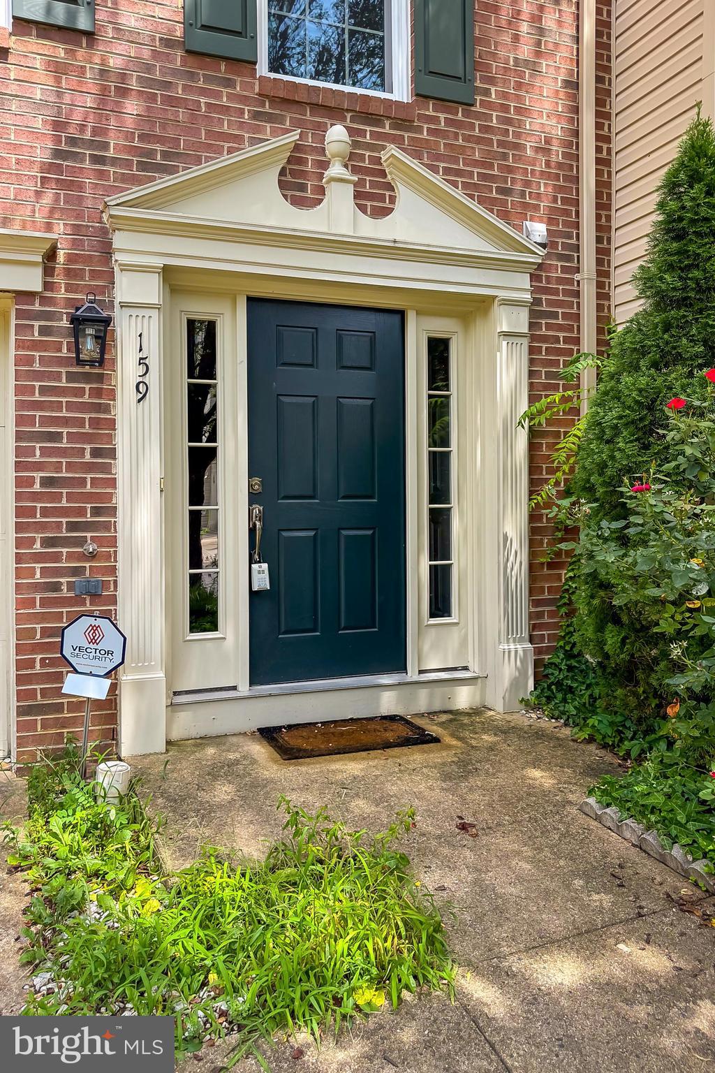 DUKE STREET SQUARE - Residential Lease