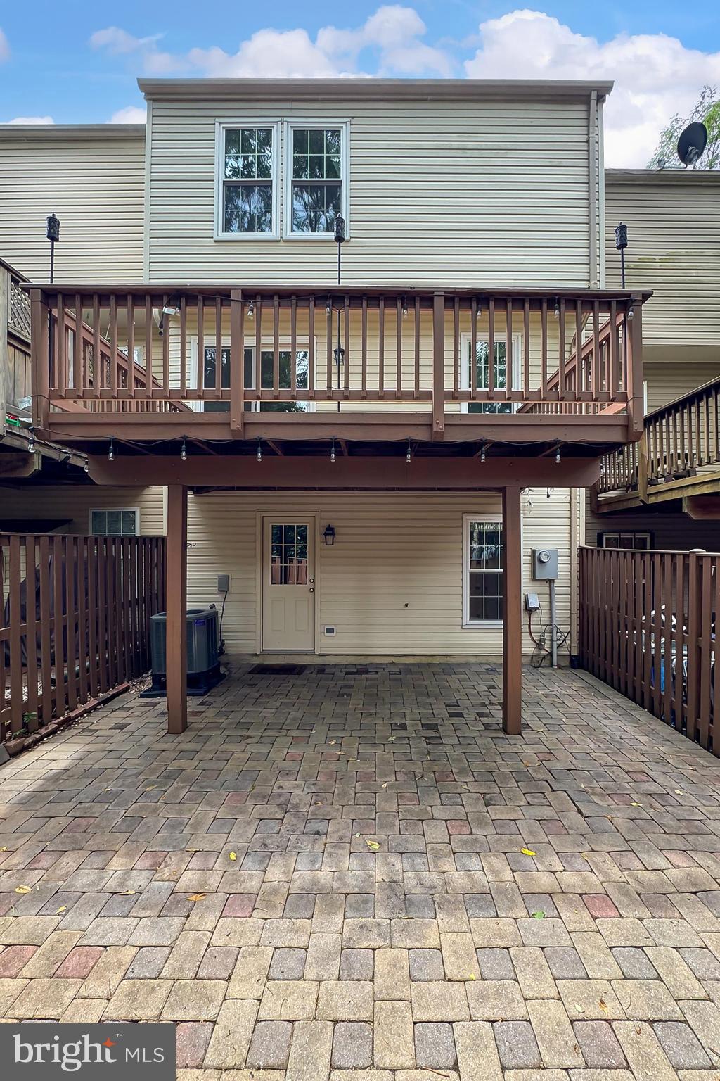 DUKE STREET SQUARE - Residential Lease