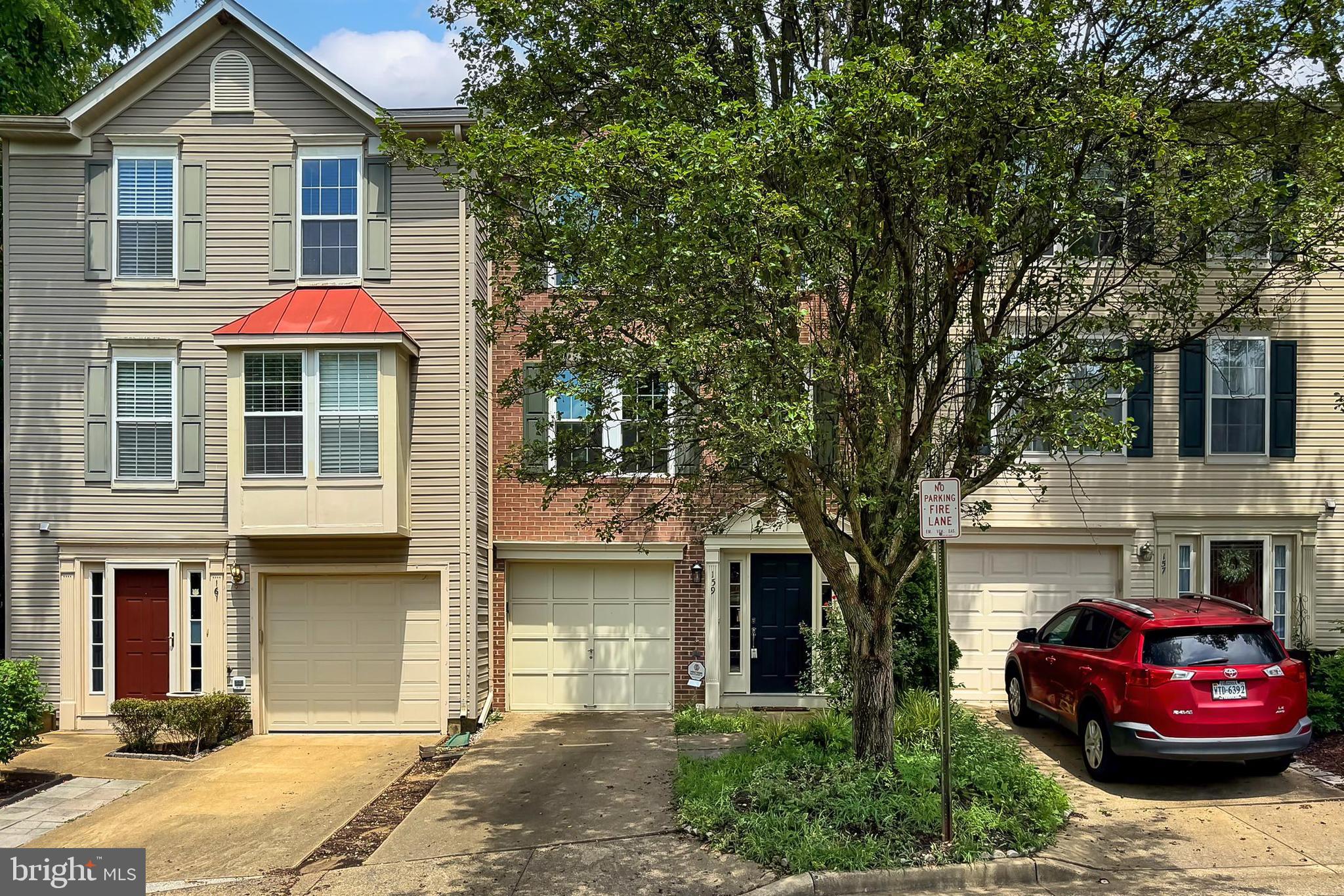 DUKE STREET SQUARE - Residential Lease