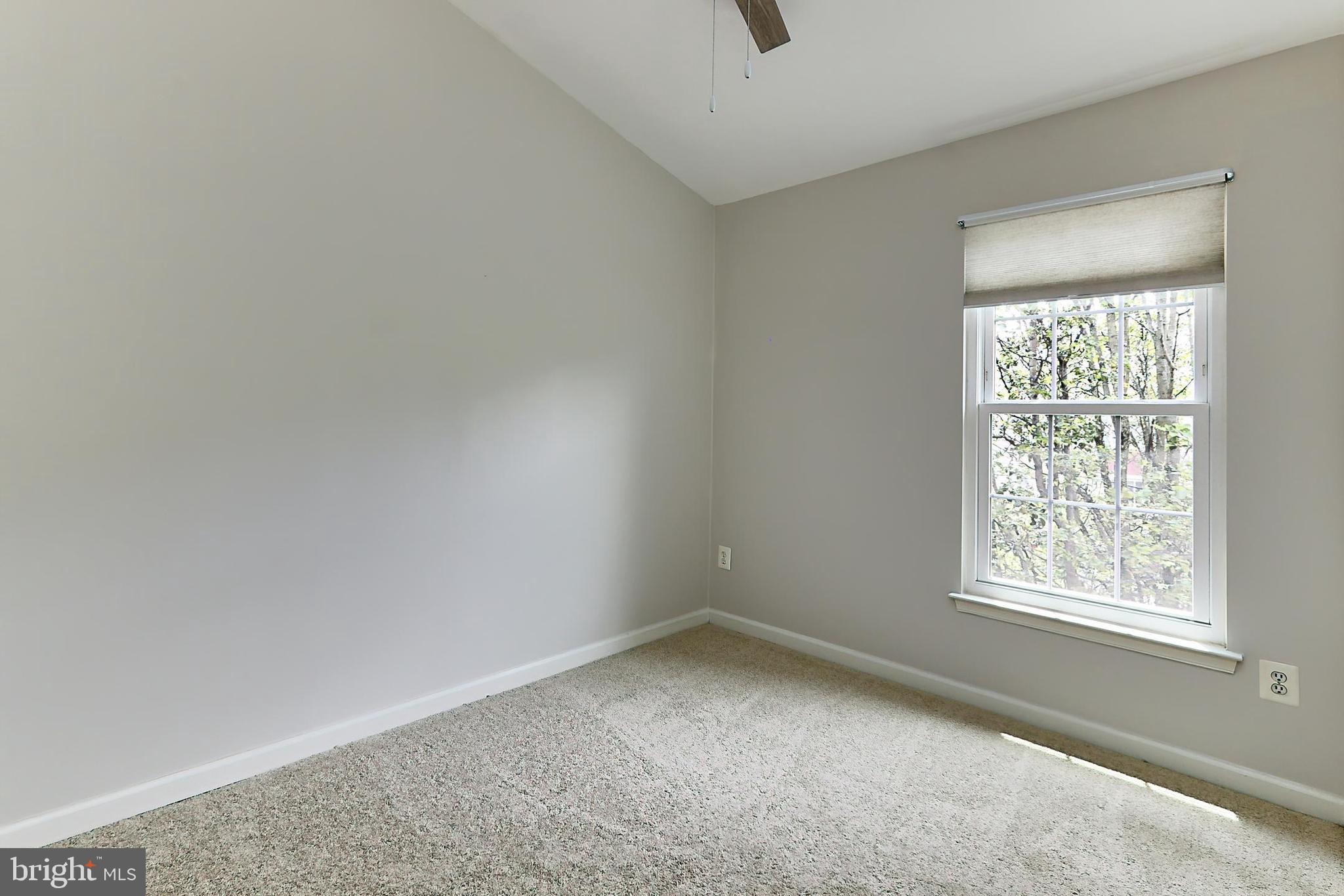 DUKE STREET SQUARE - Residential Lease