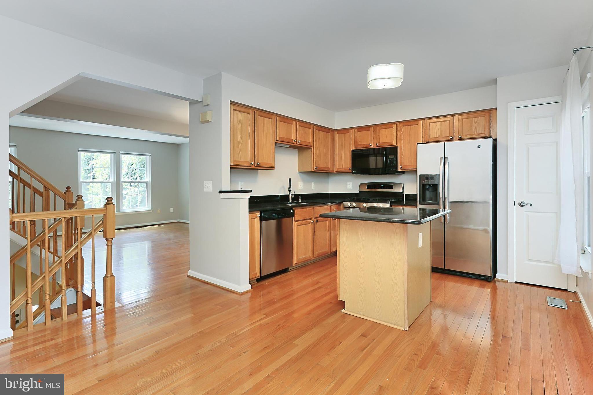 DUKE STREET SQUARE - Residential Lease