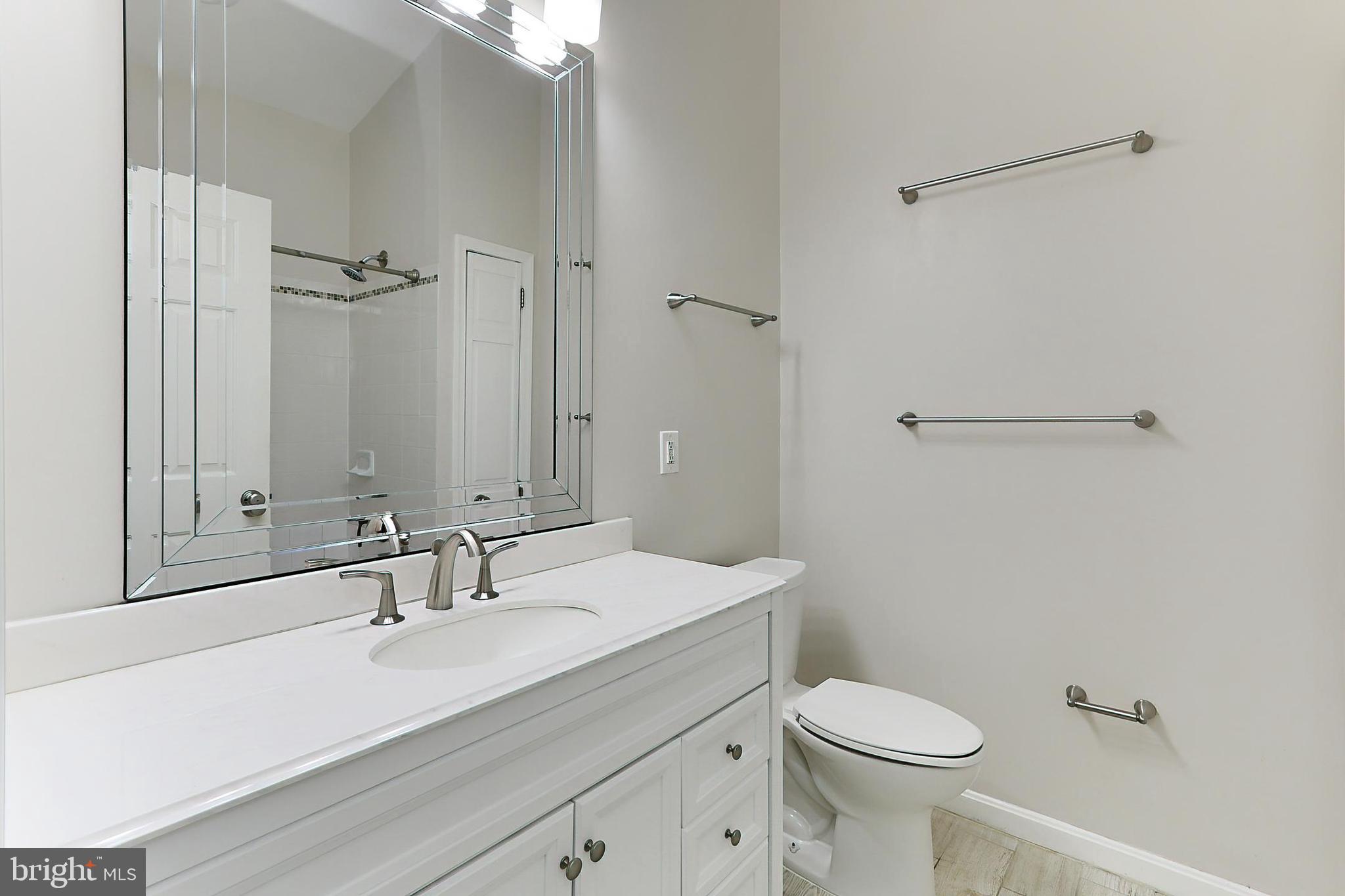 DUKE STREET SQUARE - Residential Lease