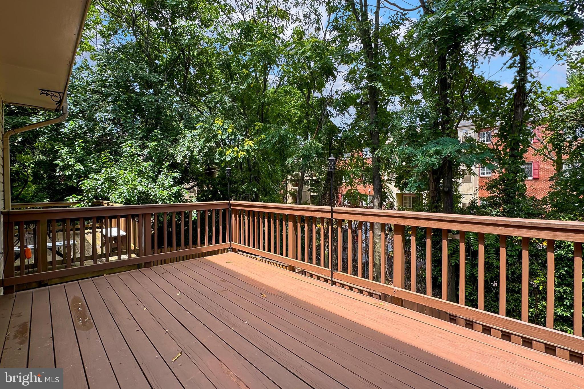 DUKE STREET SQUARE - Residential Lease