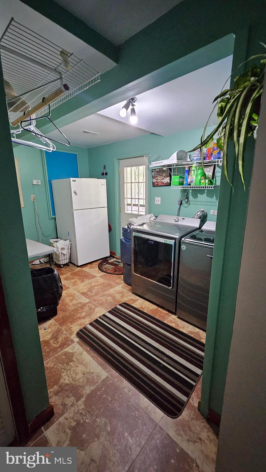 JOMAR ACRES - Residential Lease