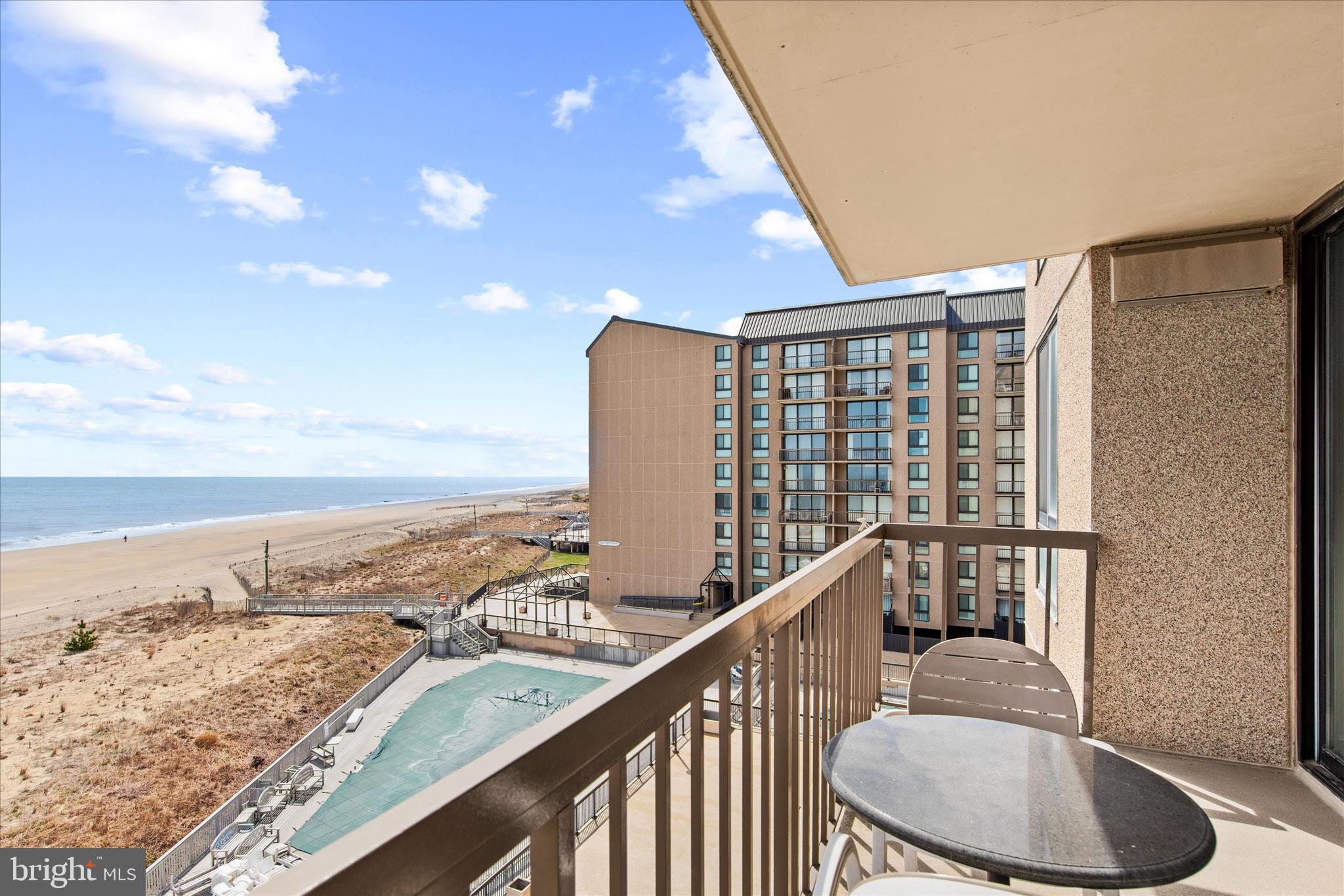 SEA COLONY EAST - Residential