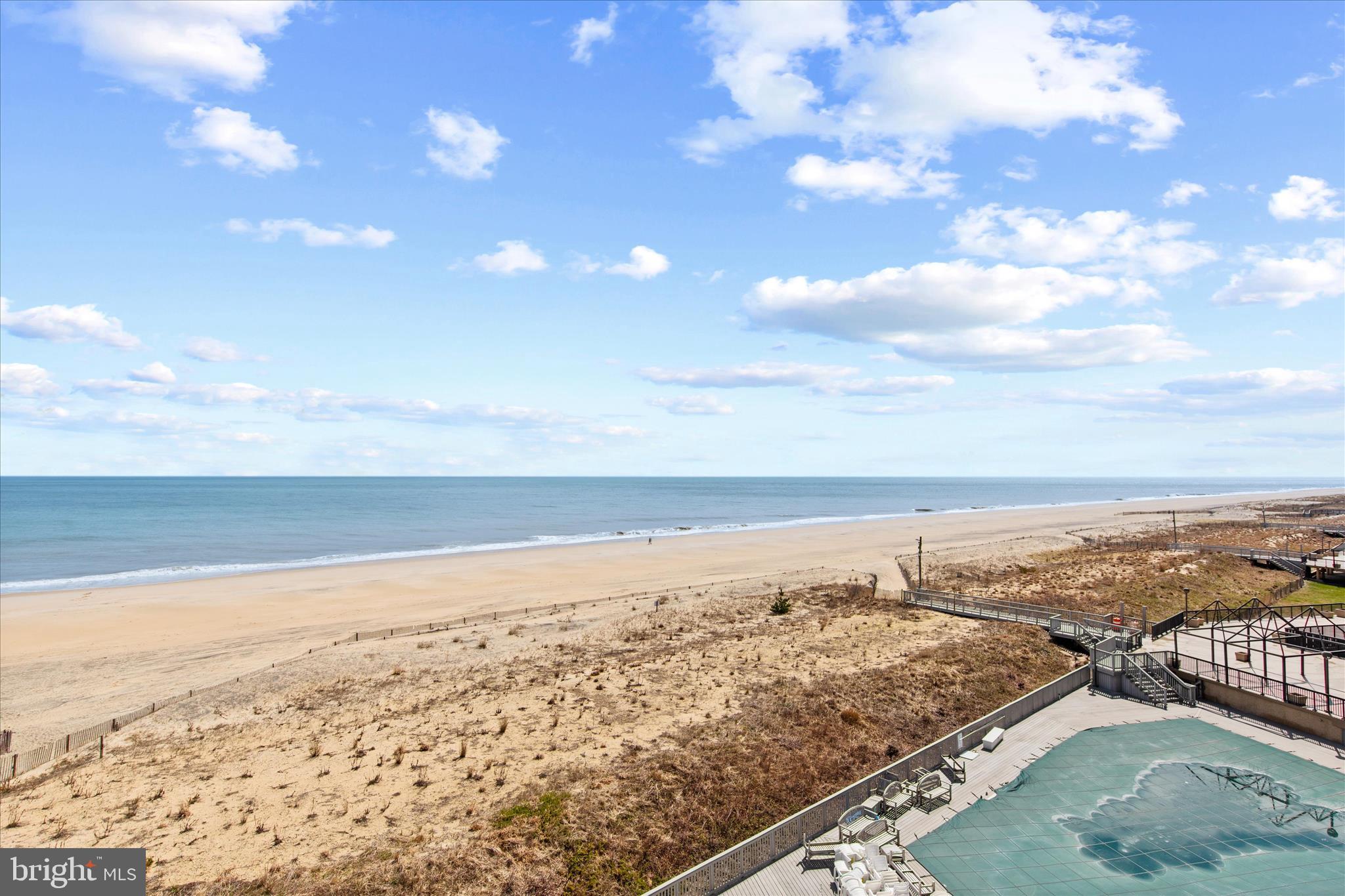 SEA COLONY EAST - Residential