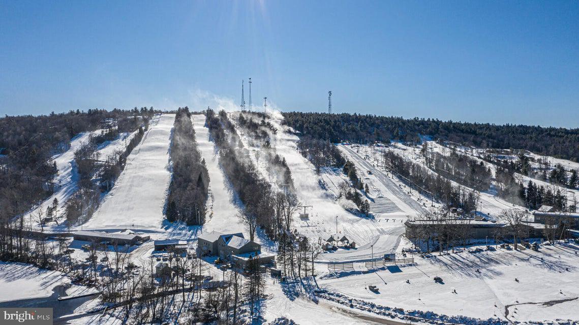 LAKE HARMONY ESTATES - Residential