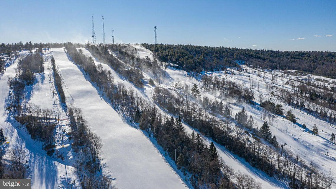 LAKE HARMONY ESTATES - Residential