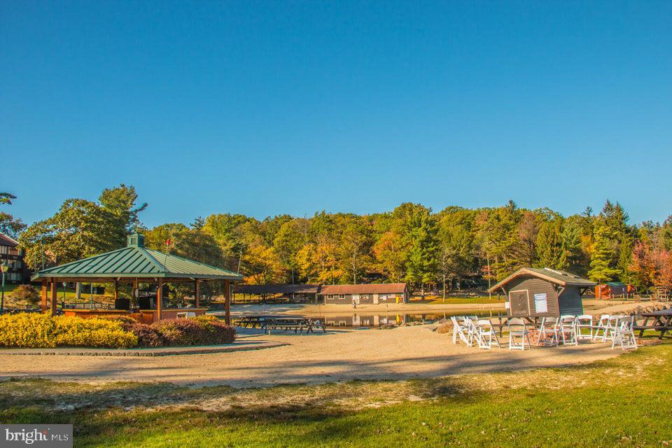 LAKE HARMONY ESTATES - Residential