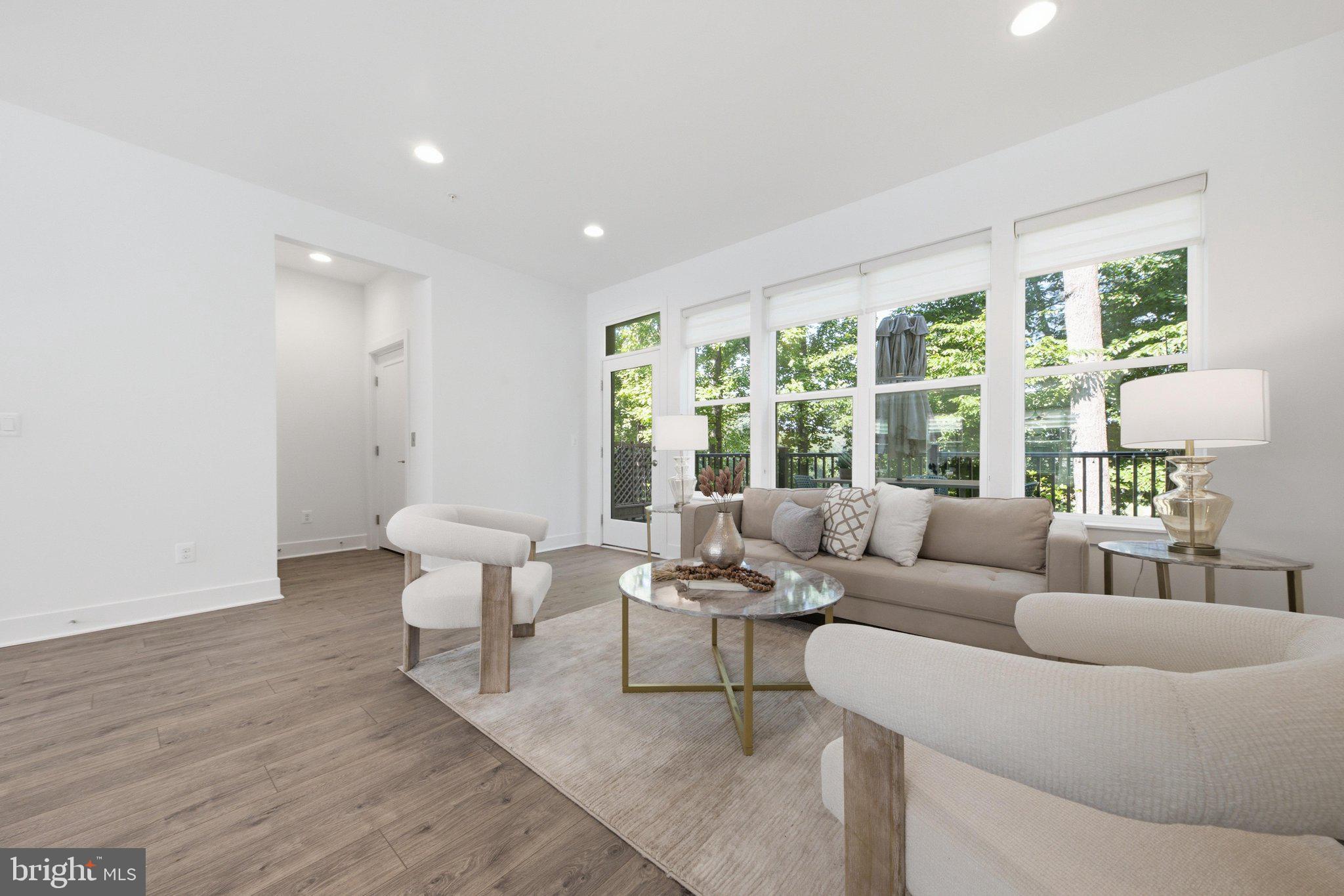 3544 SUTTON HEIGHTS CIRCLE