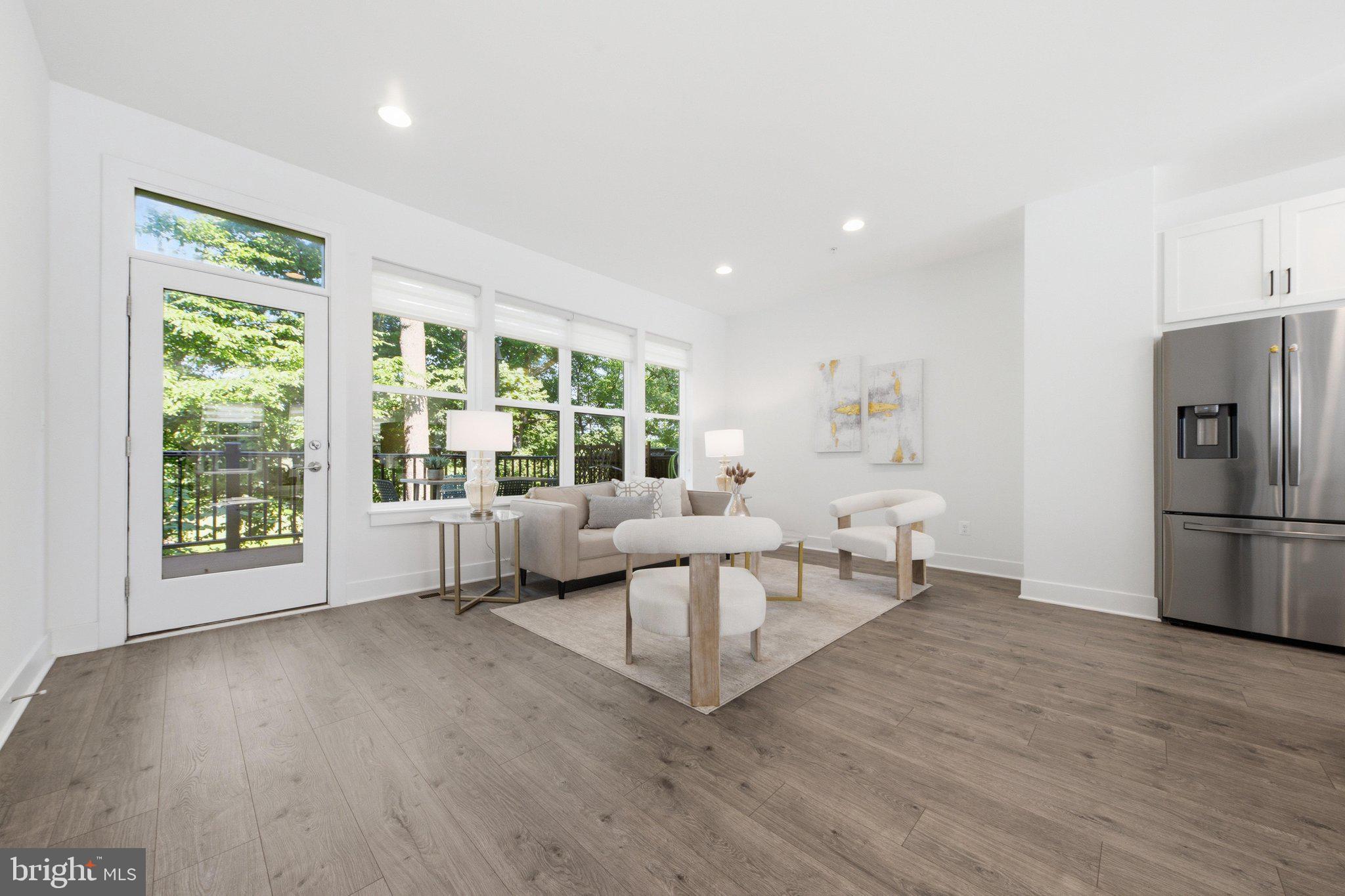 3544 SUTTON HEIGHTS CIRCLE