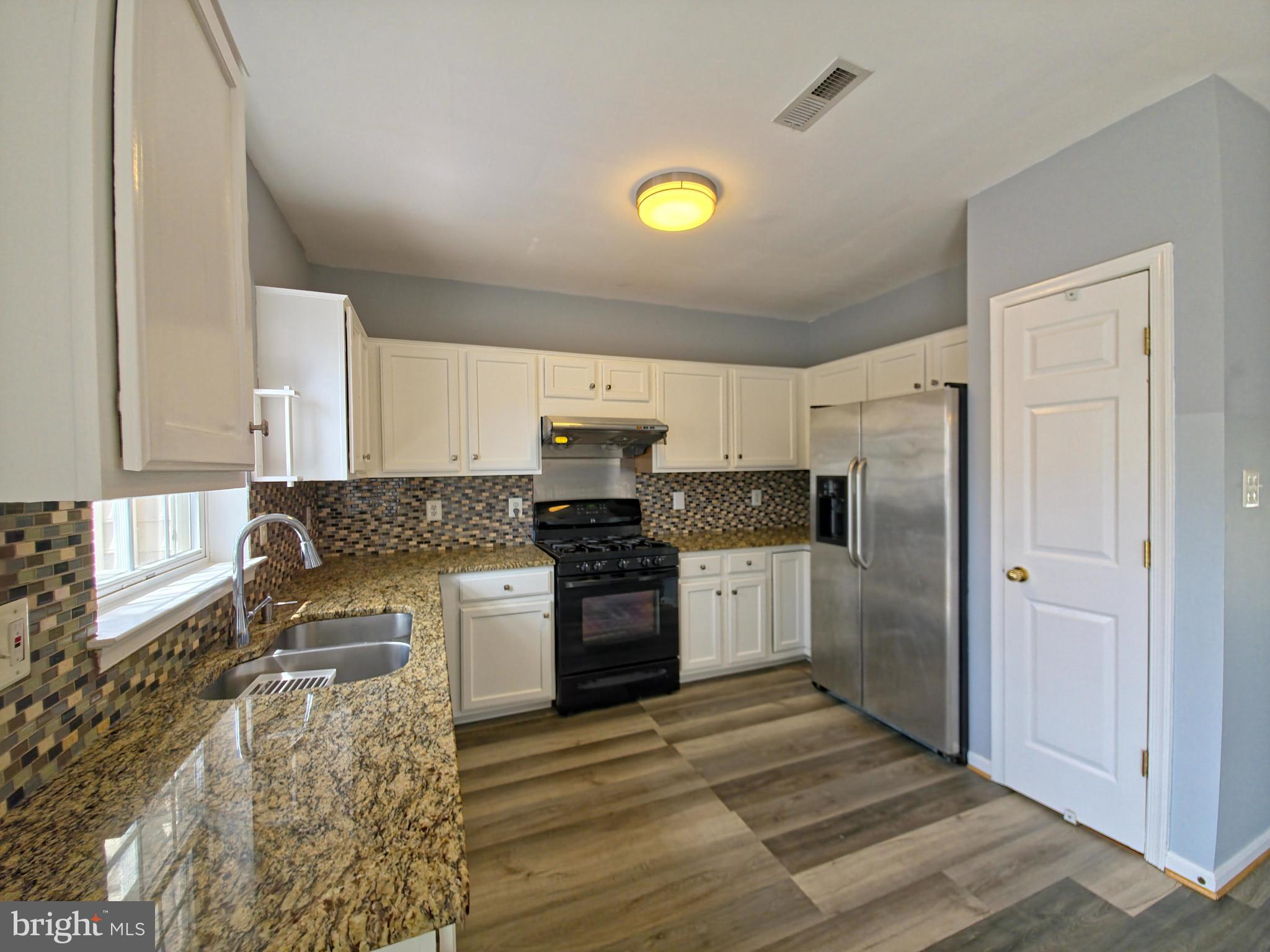 SOUTH RIDING - Residential