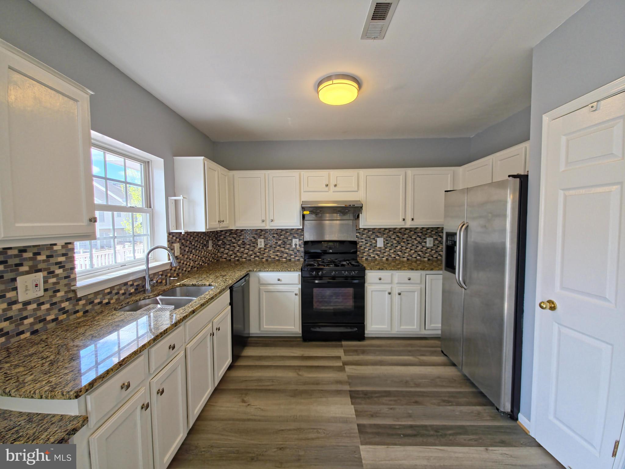 SOUTH RIDING - Residential