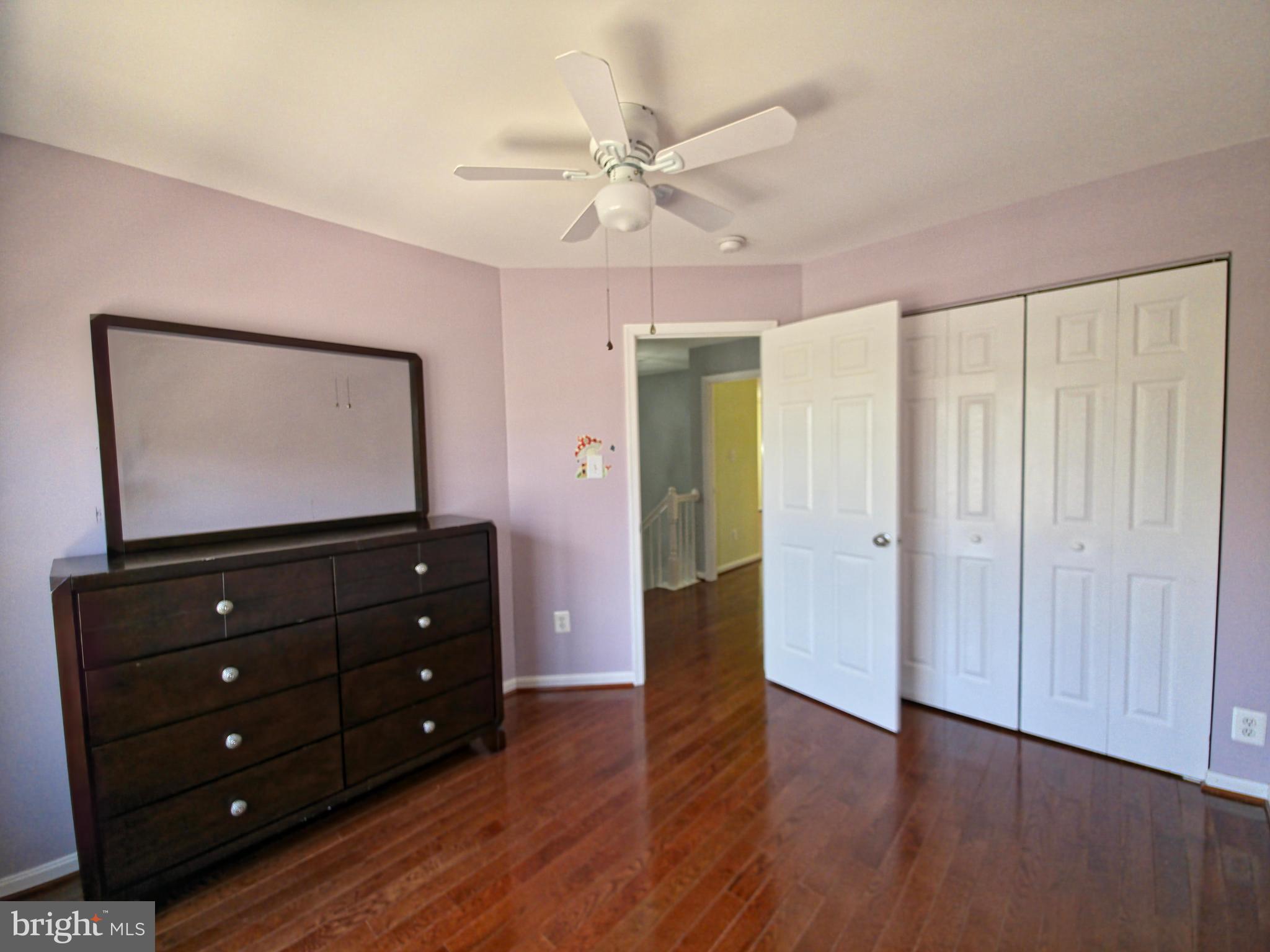 SOUTH RIDING - Residential