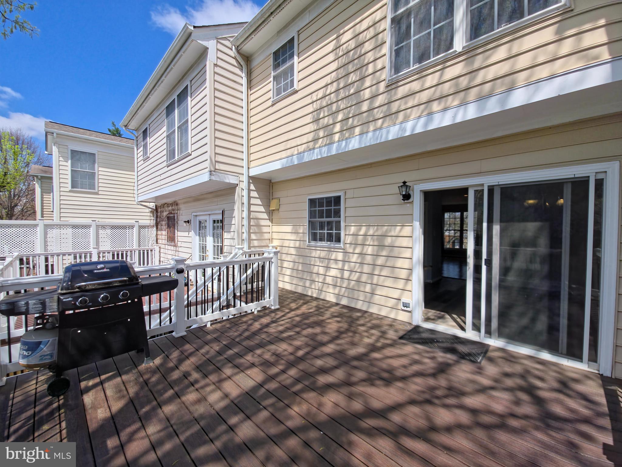 SOUTH RIDING - Residential