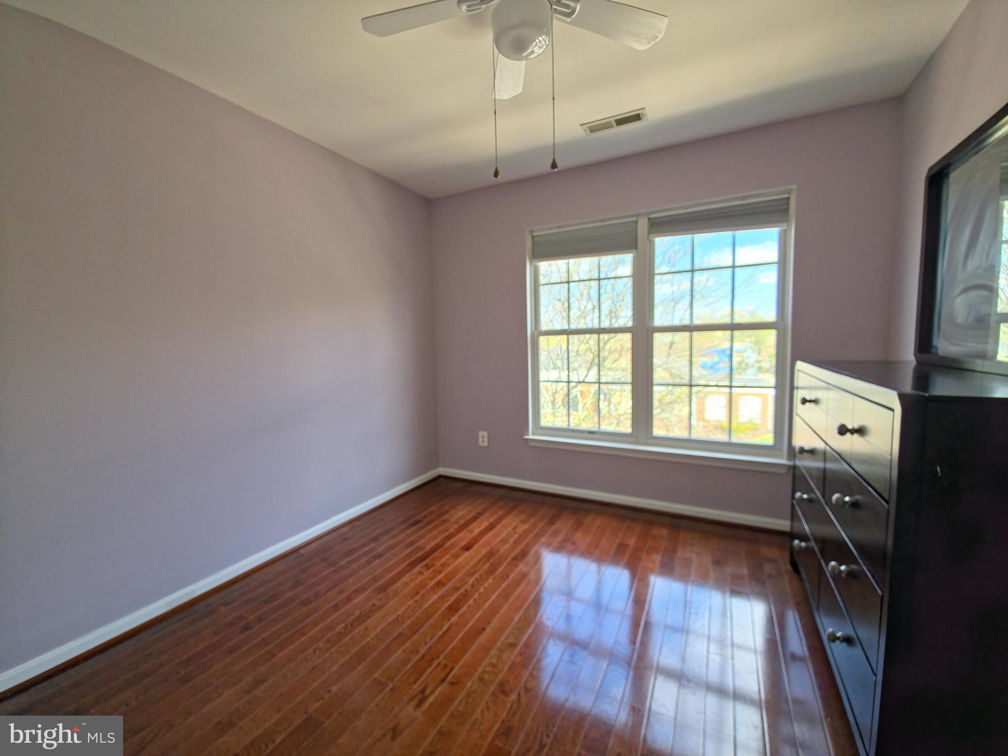 SOUTH RIDING - Residential