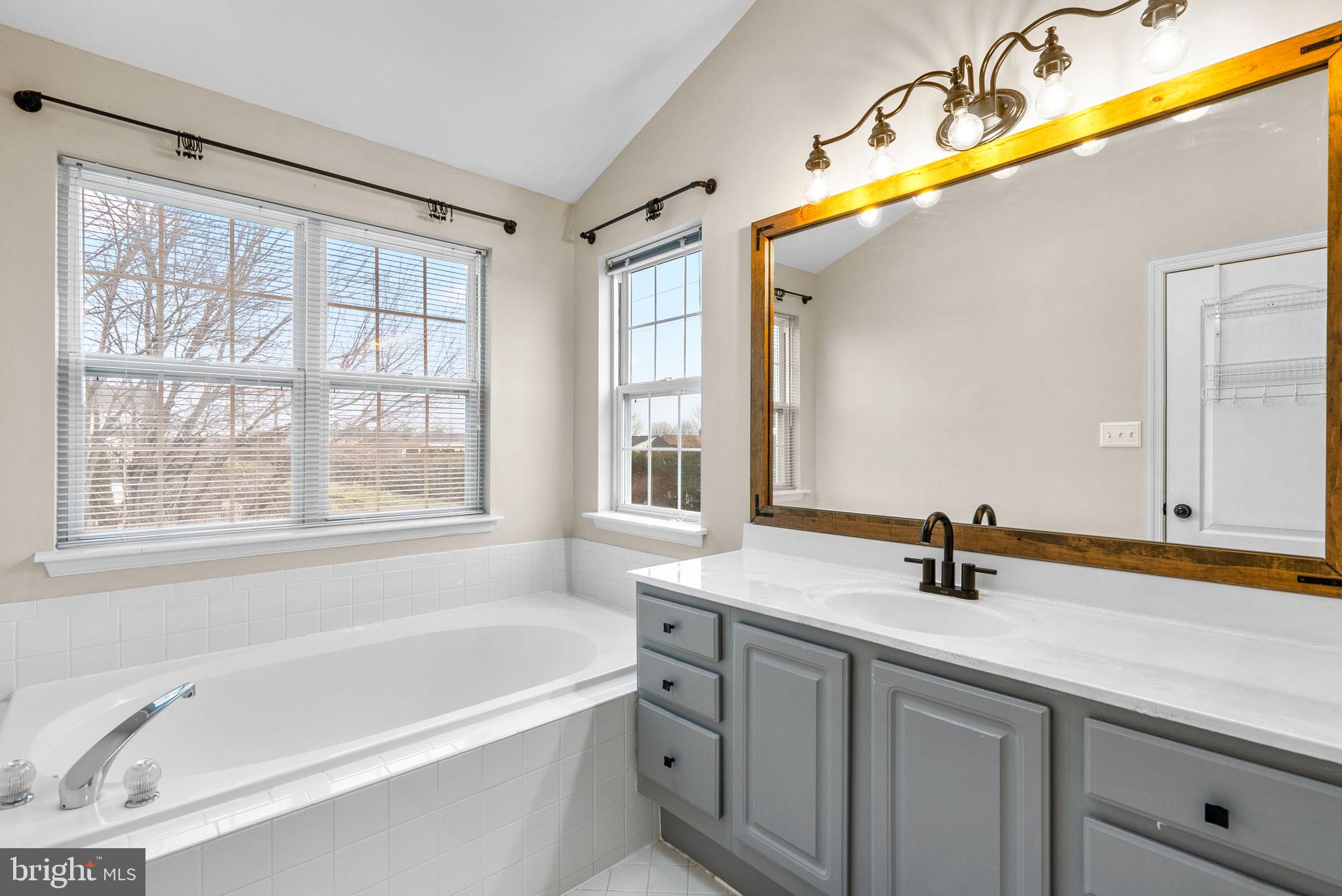 TUSCARORA KNOLLS - Residential