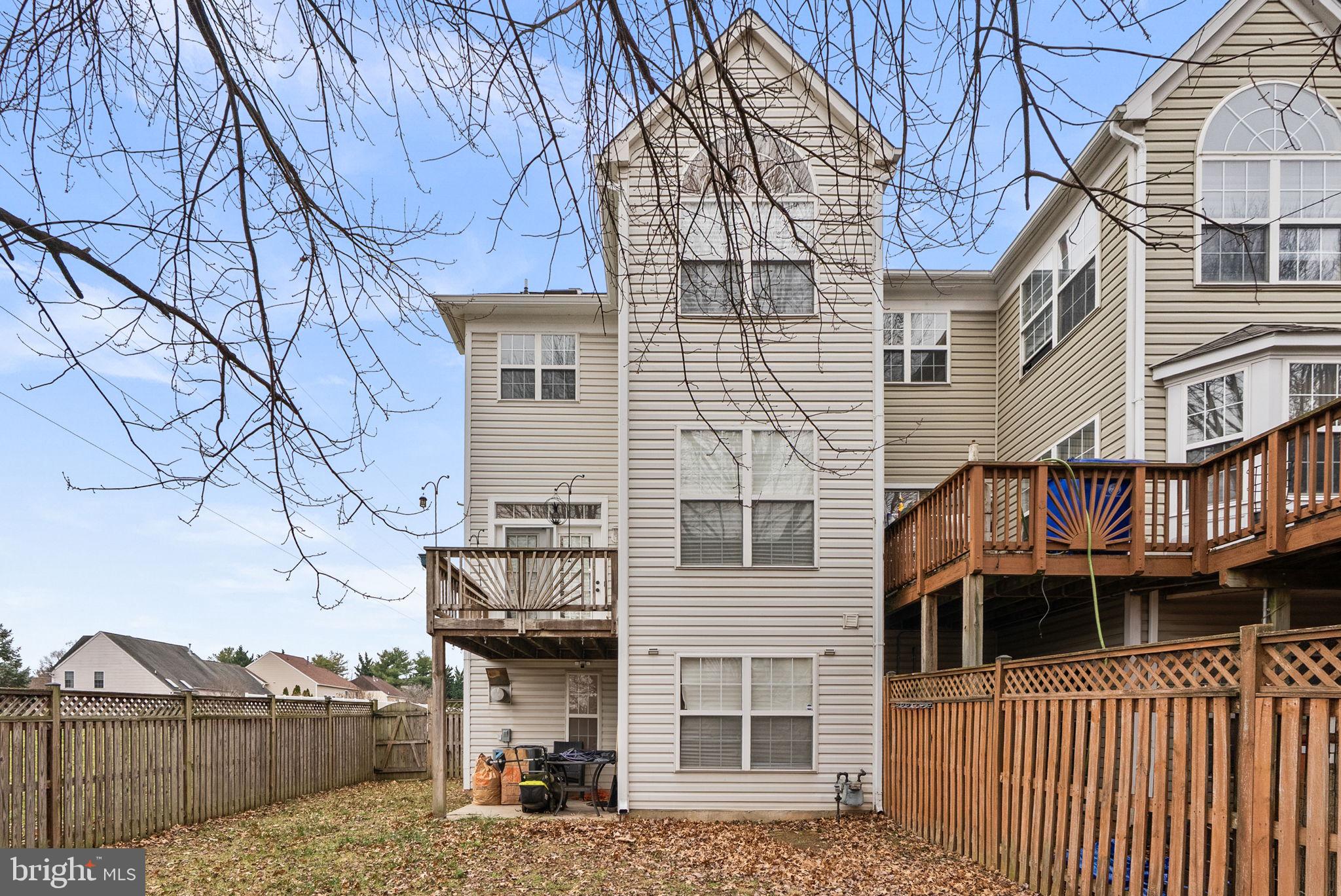 TUSCARORA KNOLLS - Residential