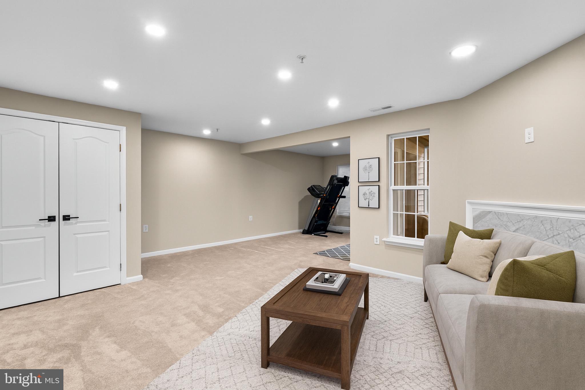 TUSCARORA KNOLLS - Residential