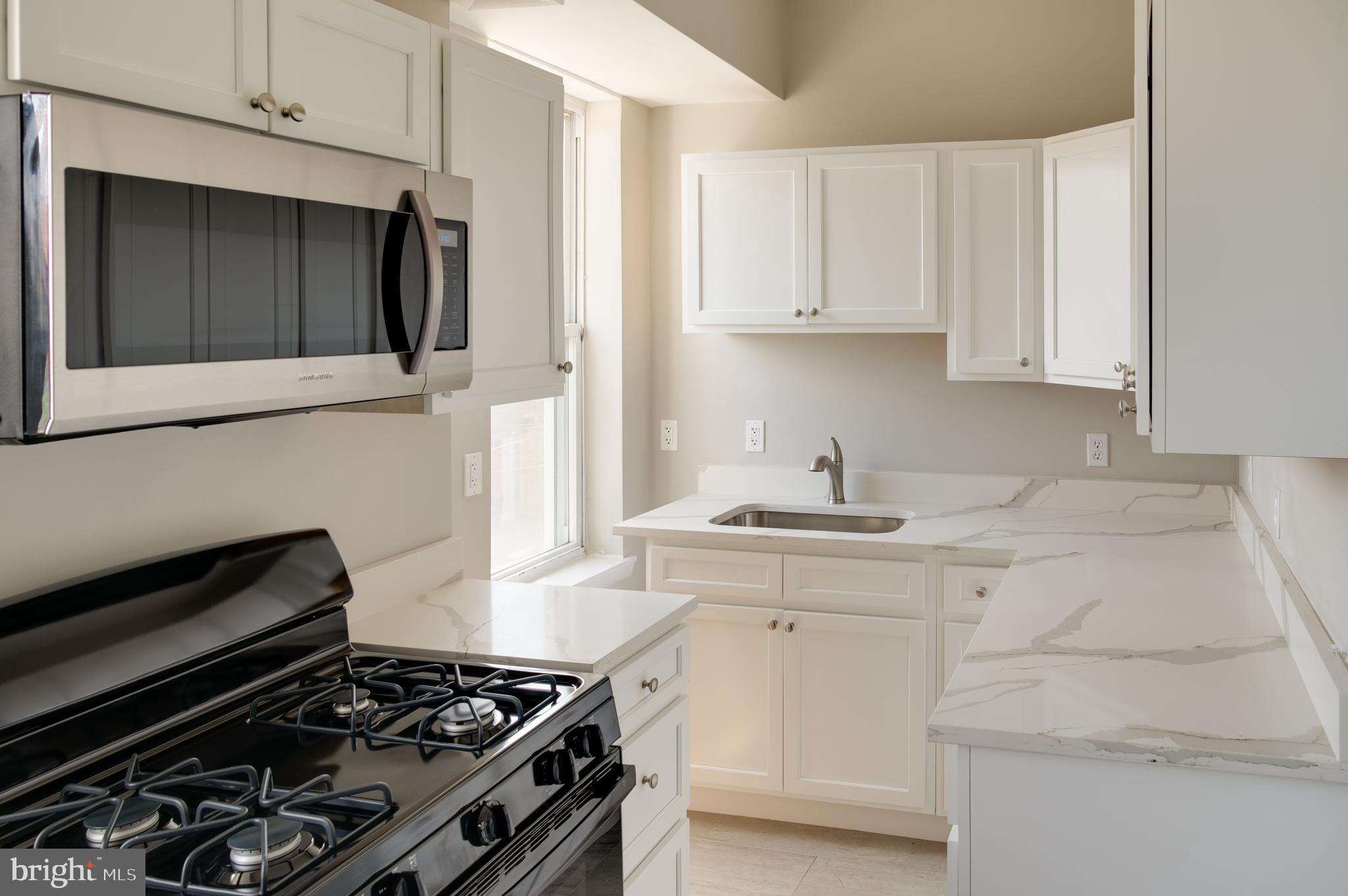 MIDWAY - Residential Lease