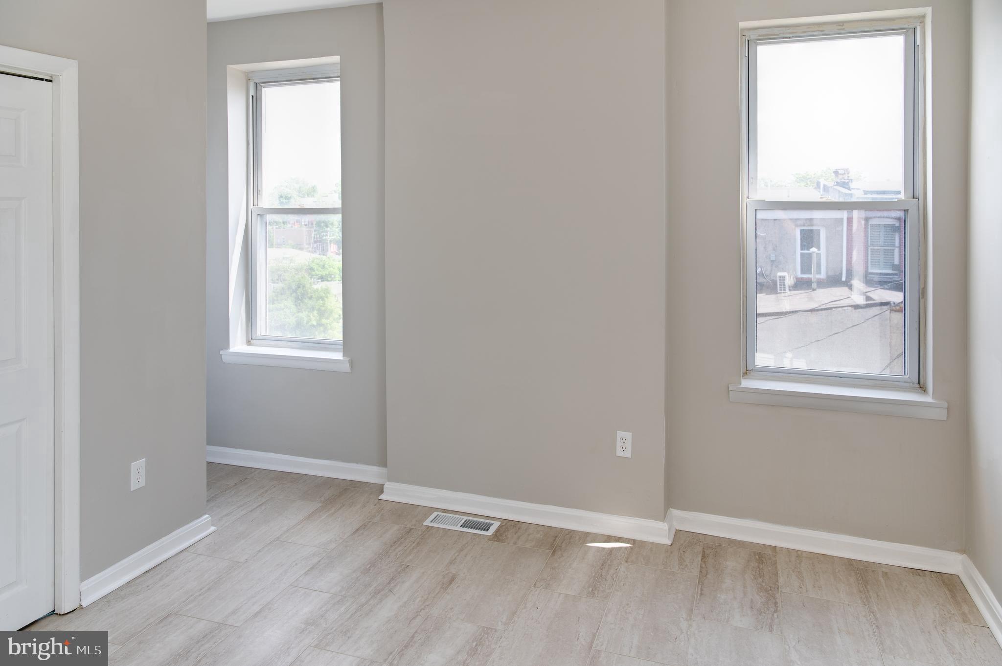 MIDWAY - Residential Lease