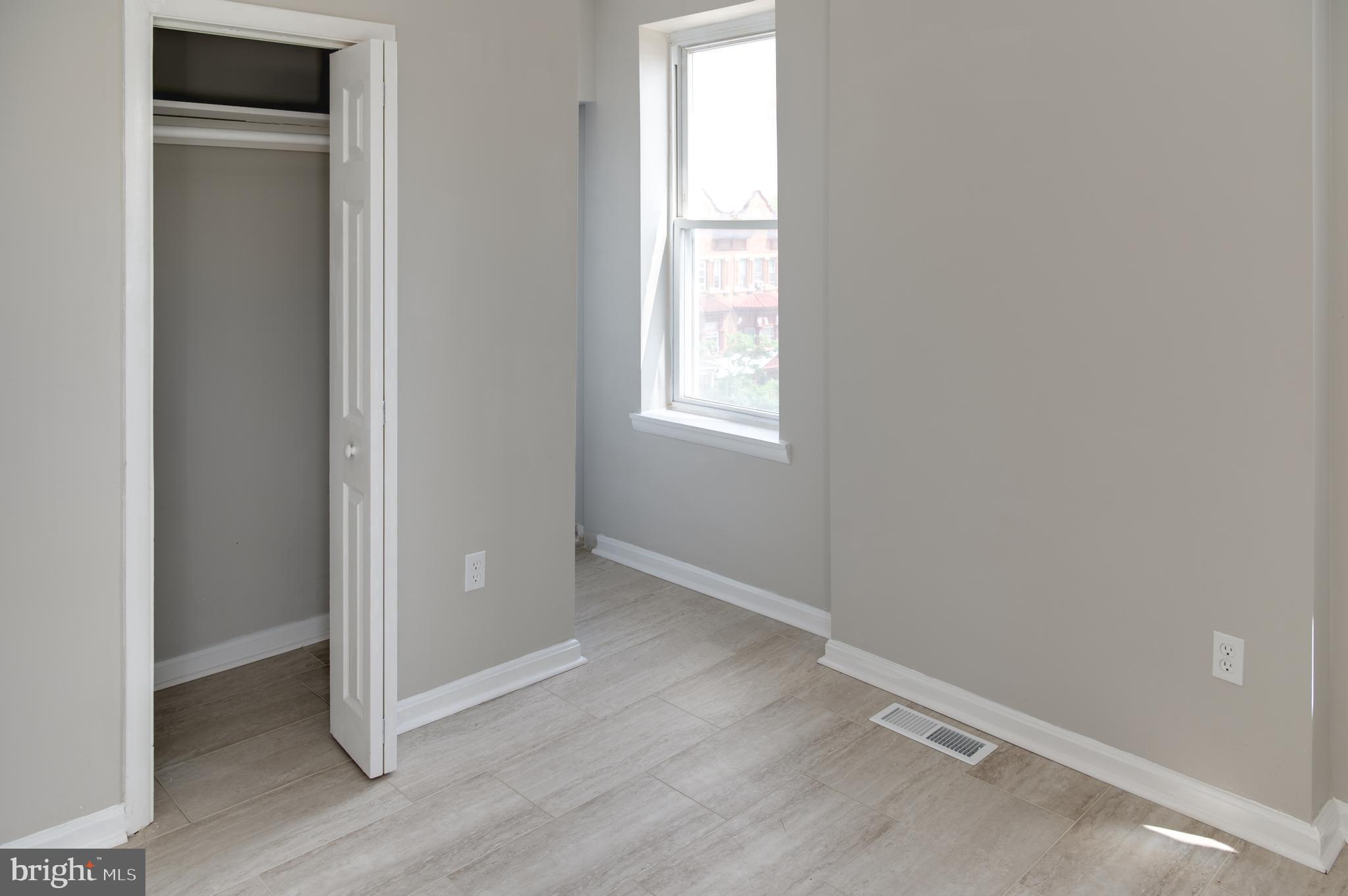 MIDWAY - Residential Lease