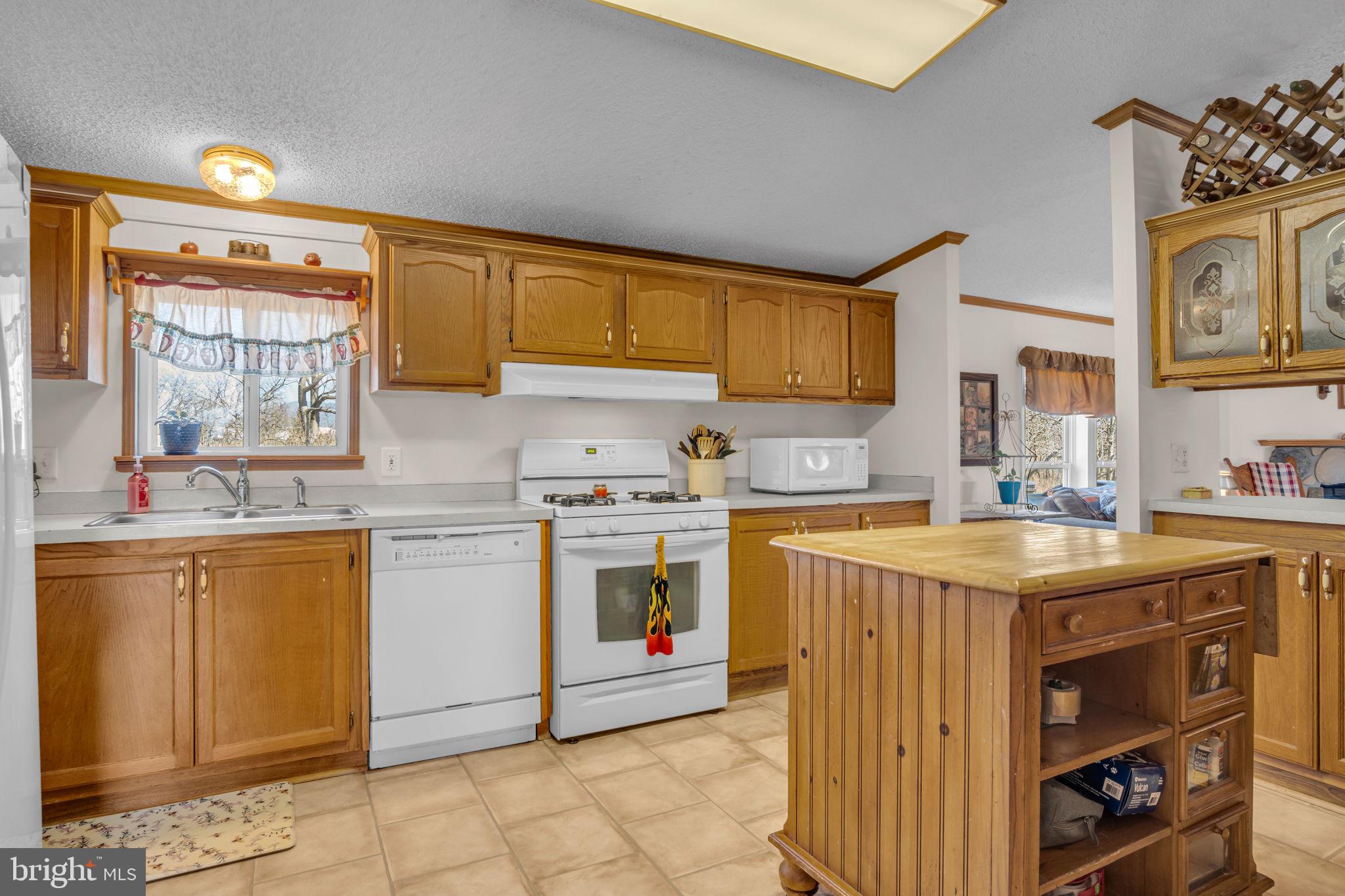 UPPER MIFFLIN TWP - Residential