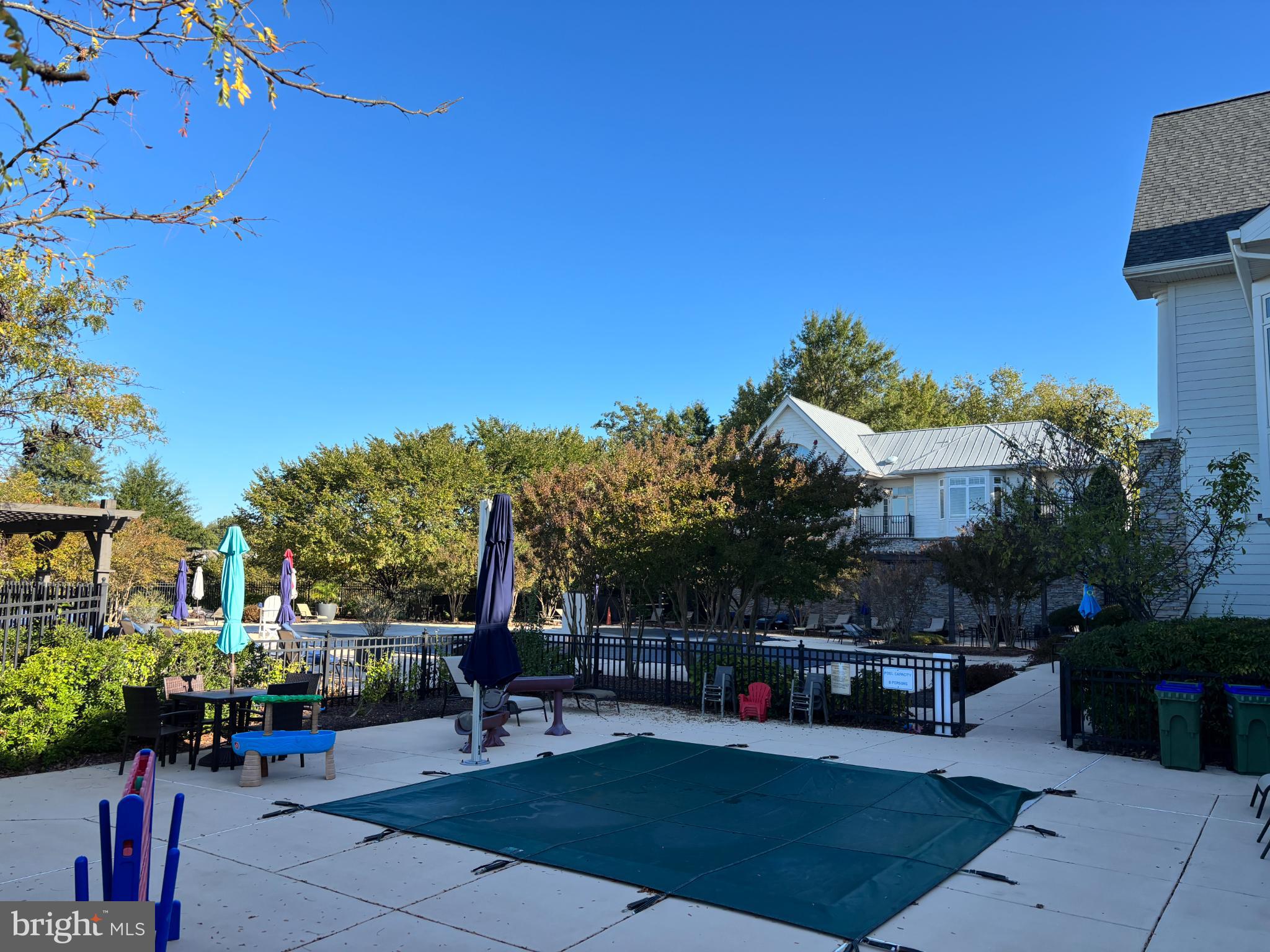 RIVERSIDE STATION - Residential Lease