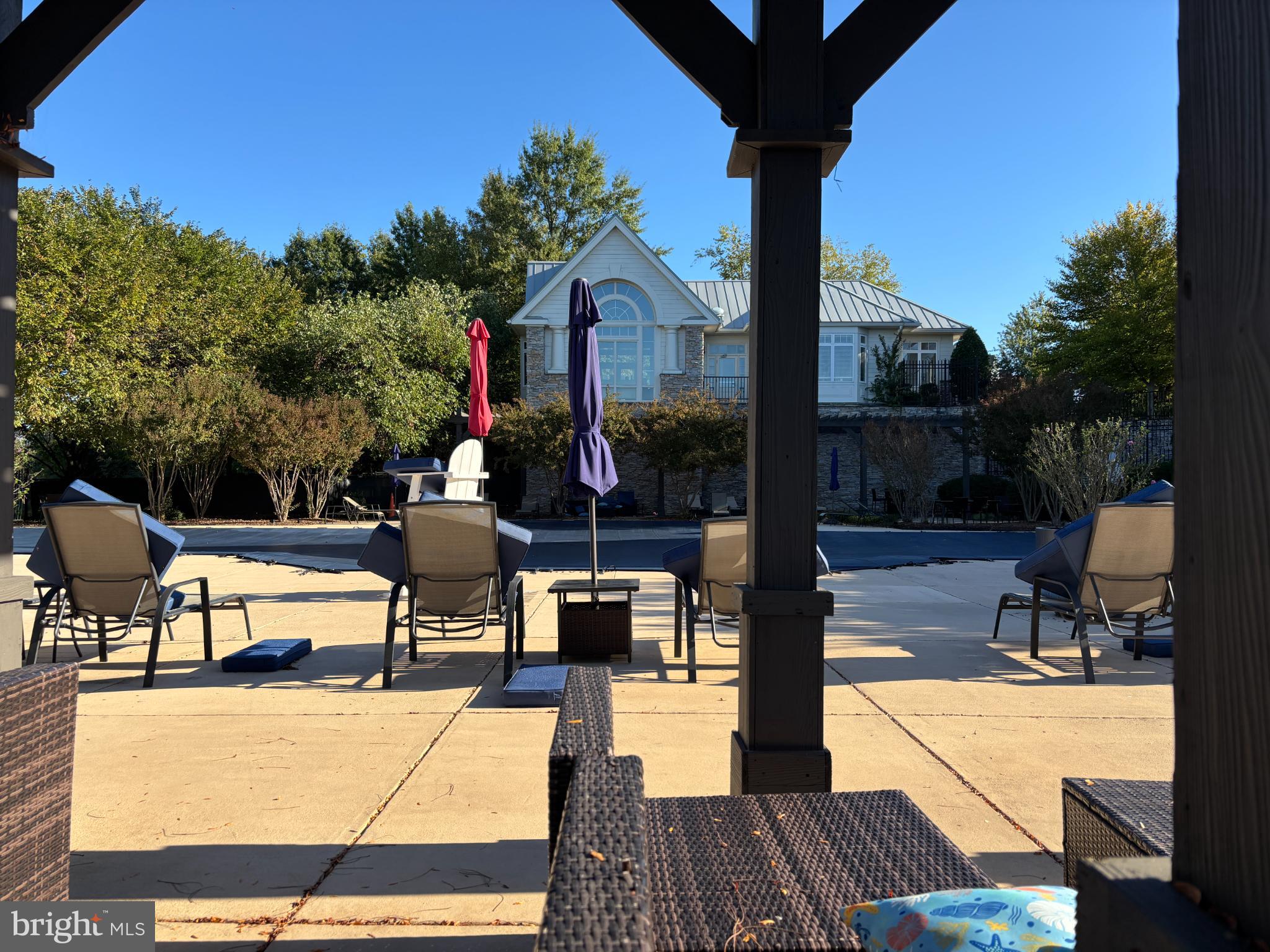 RIVERSIDE STATION - Residential Lease