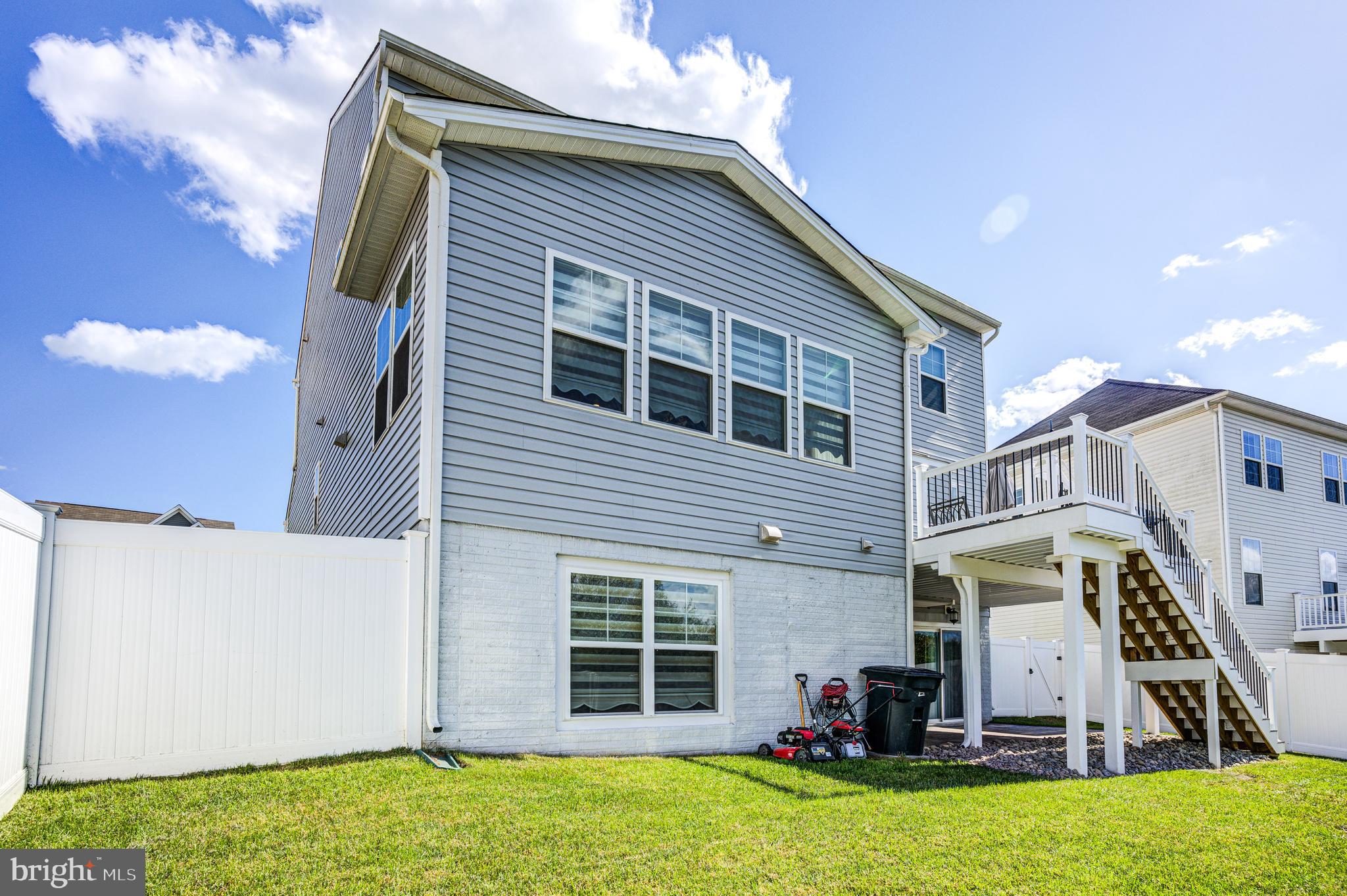 BEECH CREEK - Residential