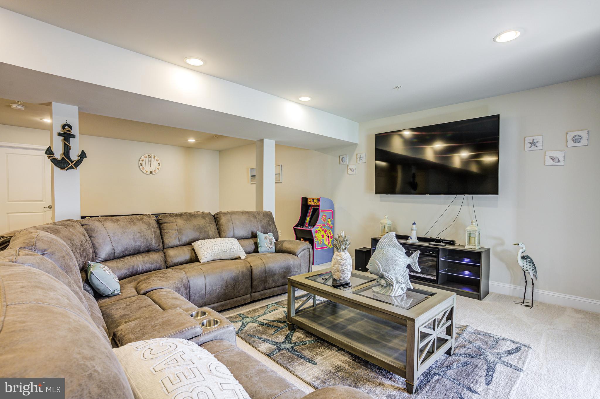 BEECH CREEK - Residential