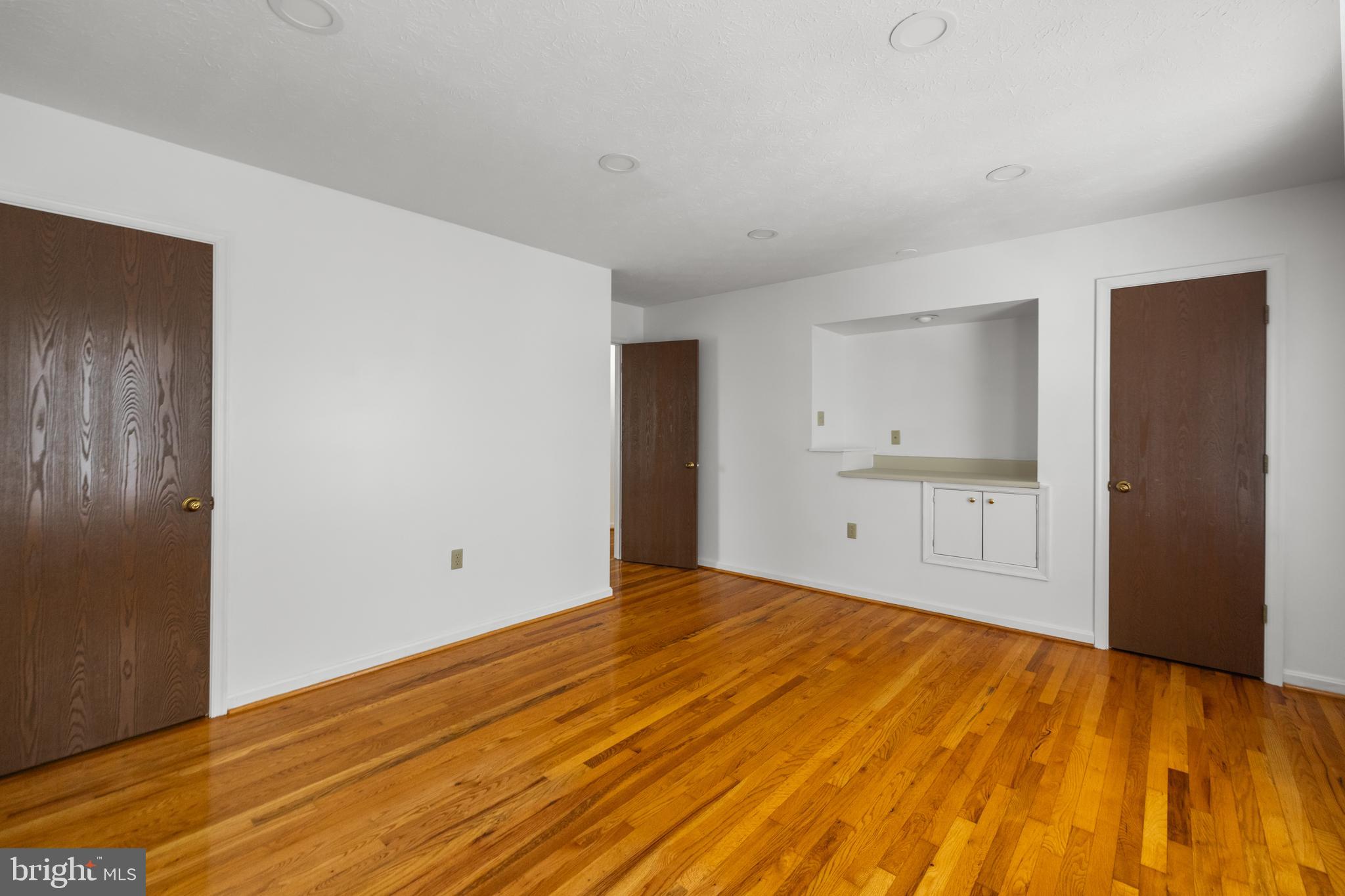 BROOKLAND HEIGHTS - Residential