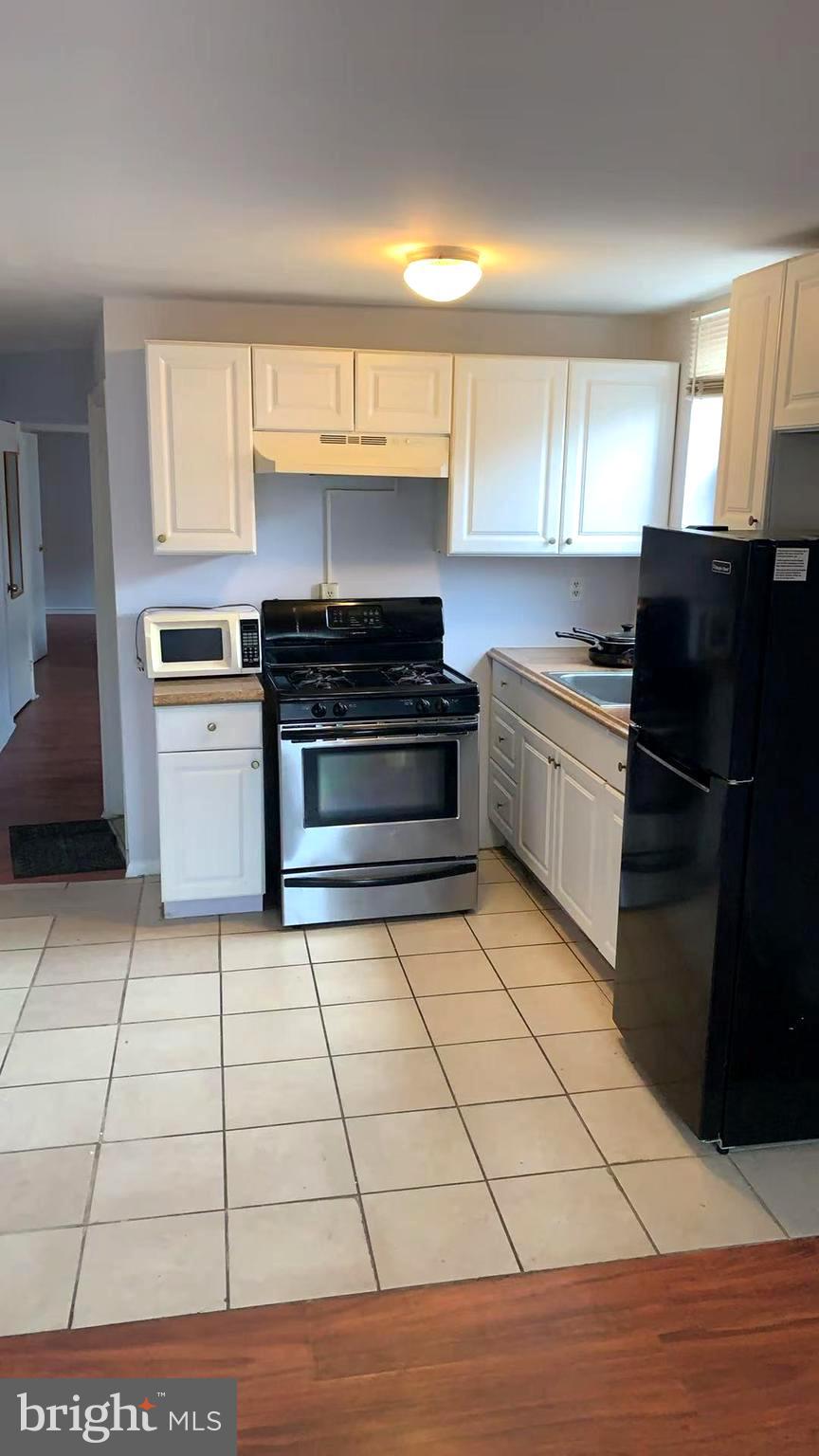 DICKINSON NARROWS - Residential Lease