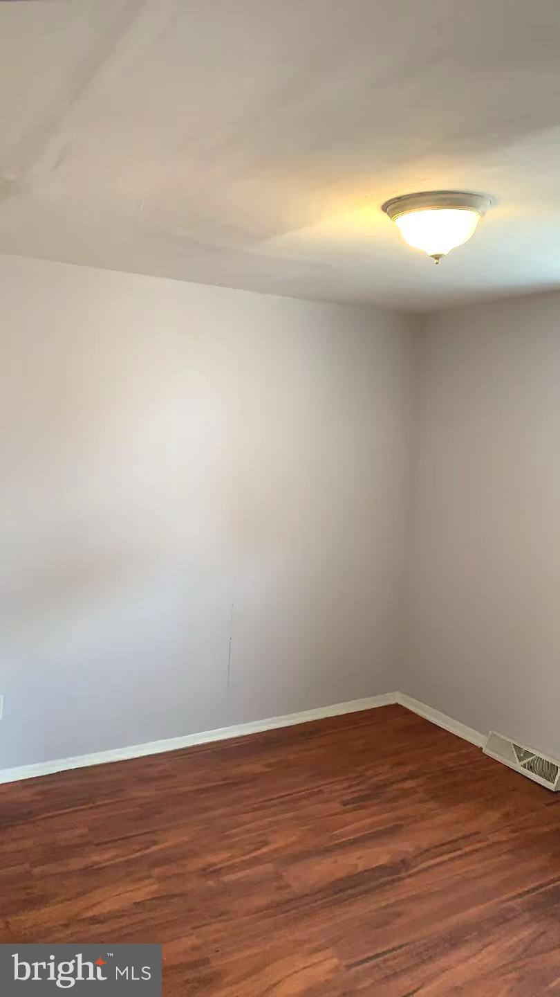 DICKINSON NARROWS - Residential Lease