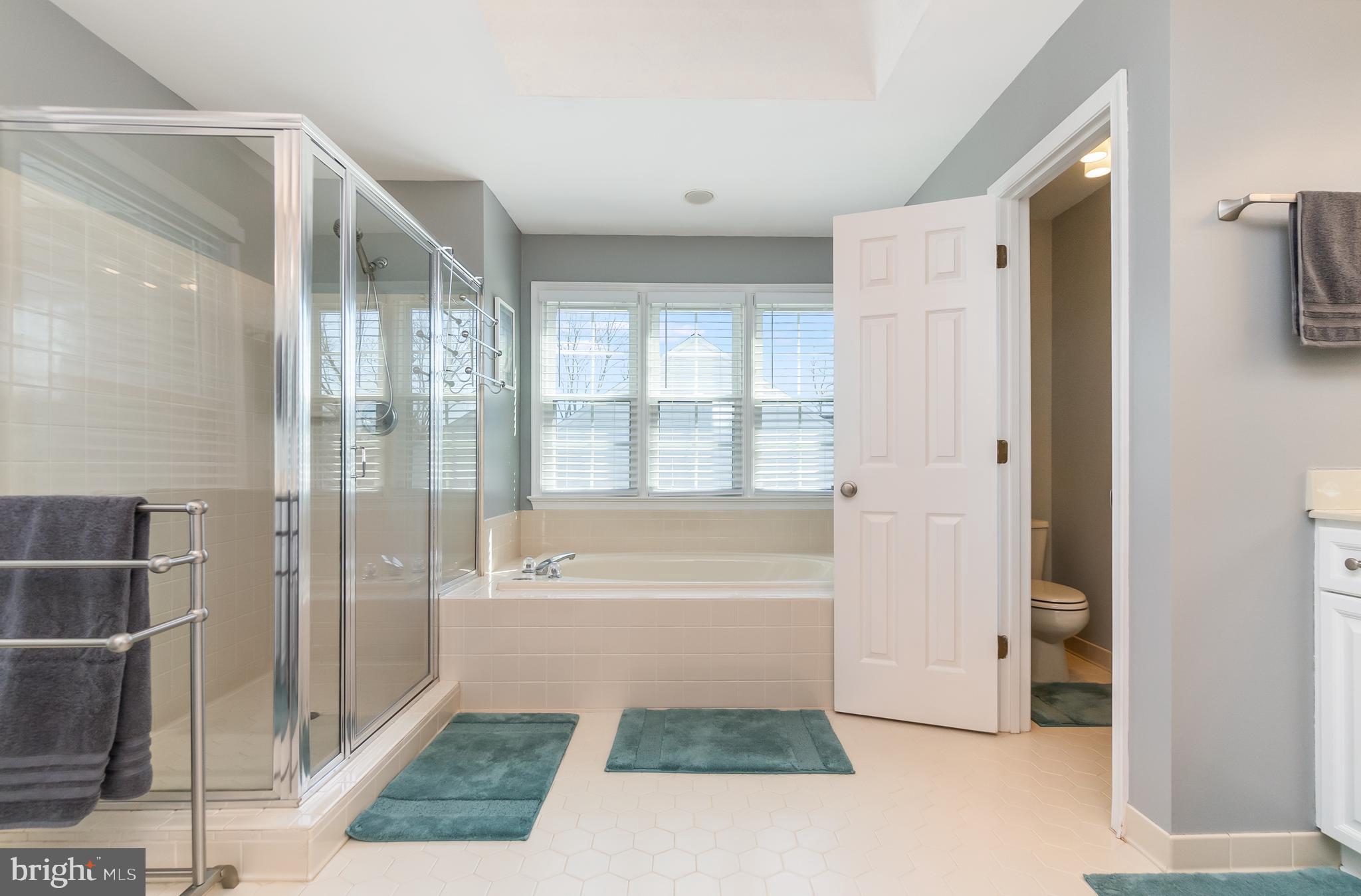 FOX POINT - Residential