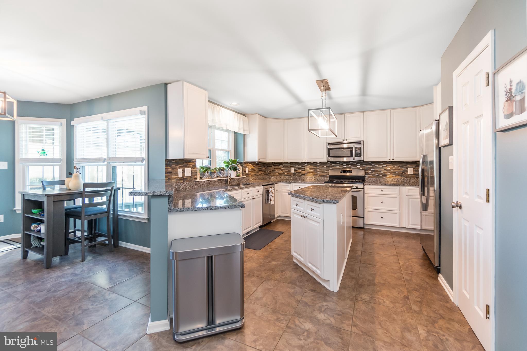 FOX POINT - Residential