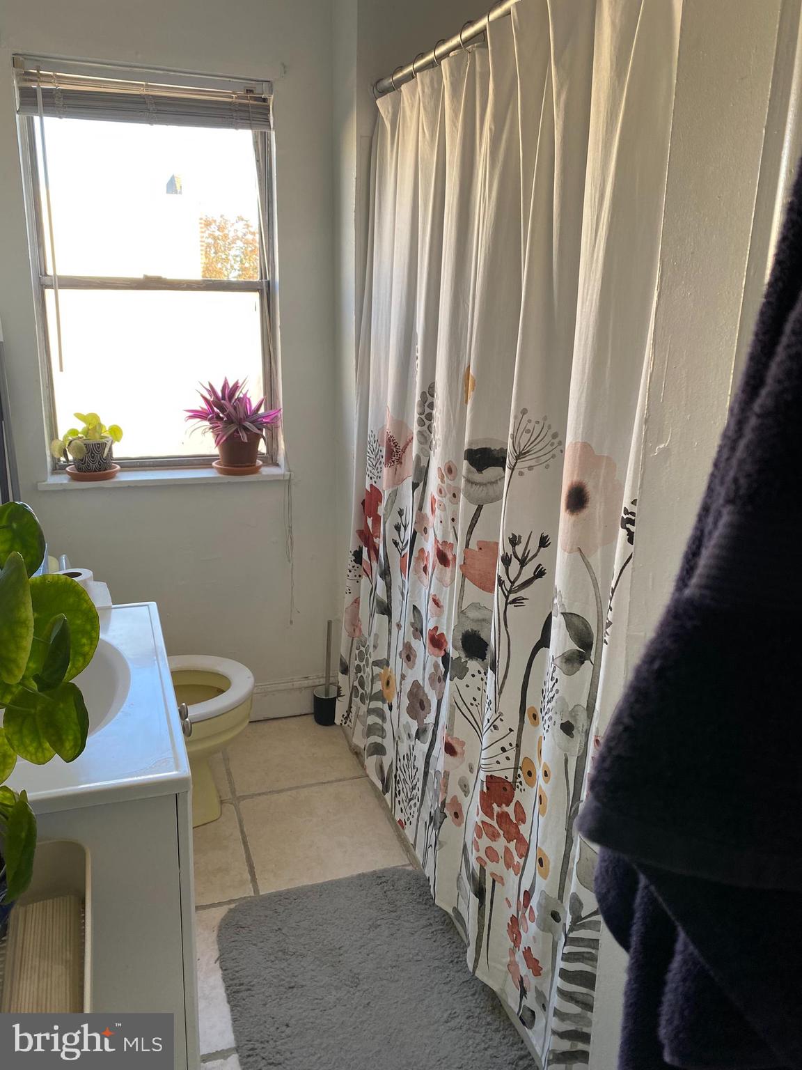 HAWTHORNE - Residential Lease