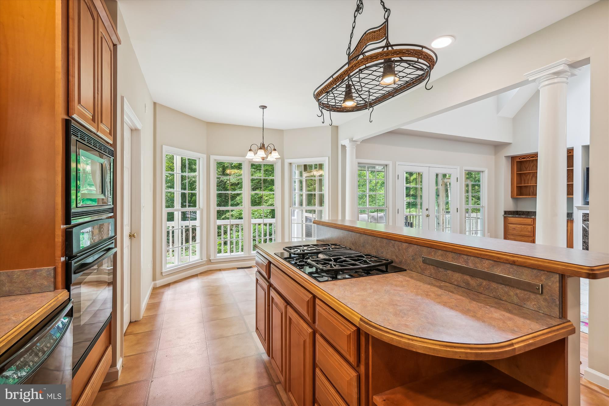 HARTLAKE ESTATES - Residential