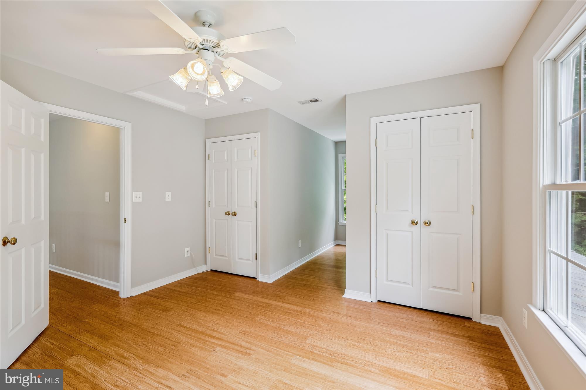 HARTLAKE ESTATES - Residential