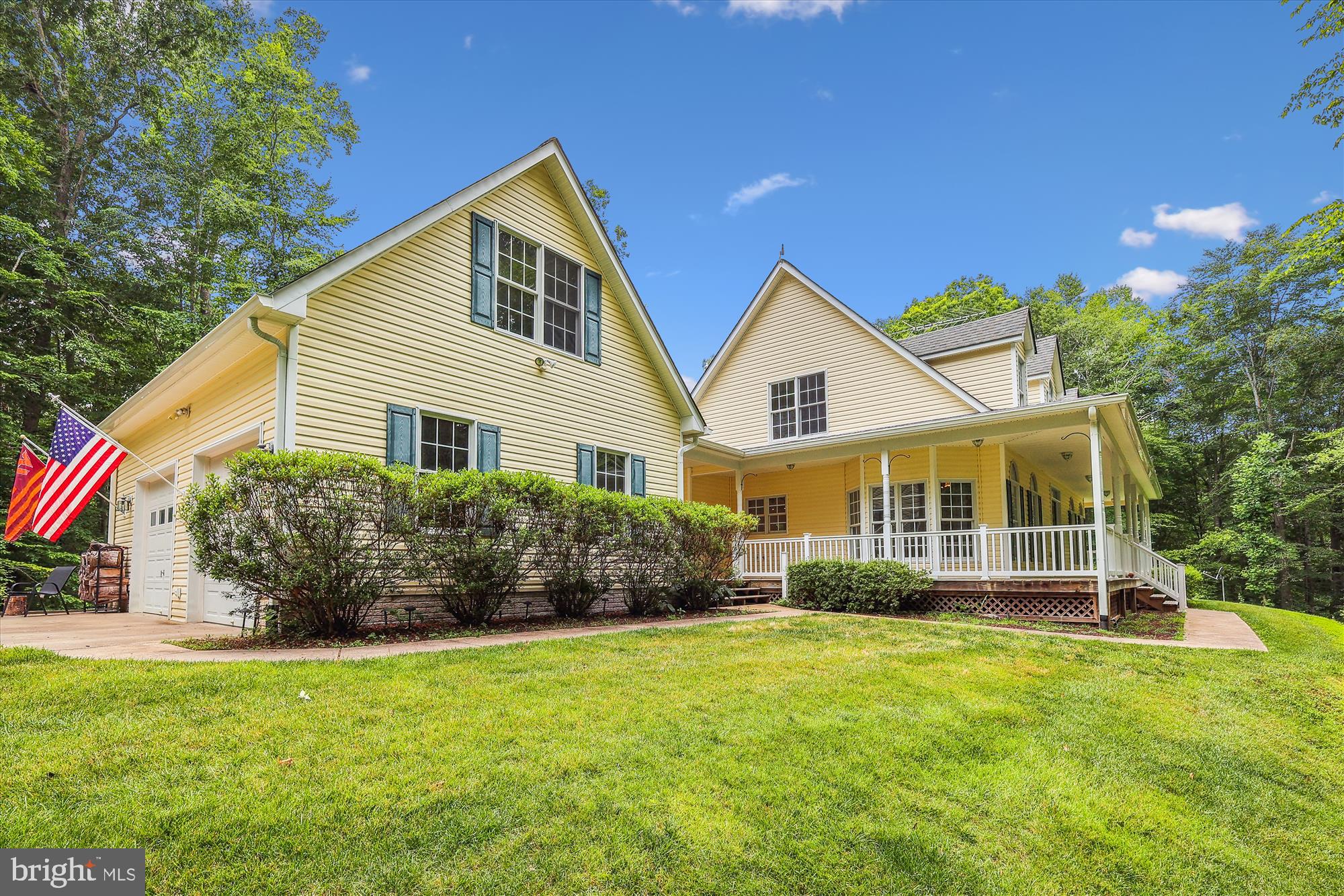 HARTLAKE ESTATES - Residential