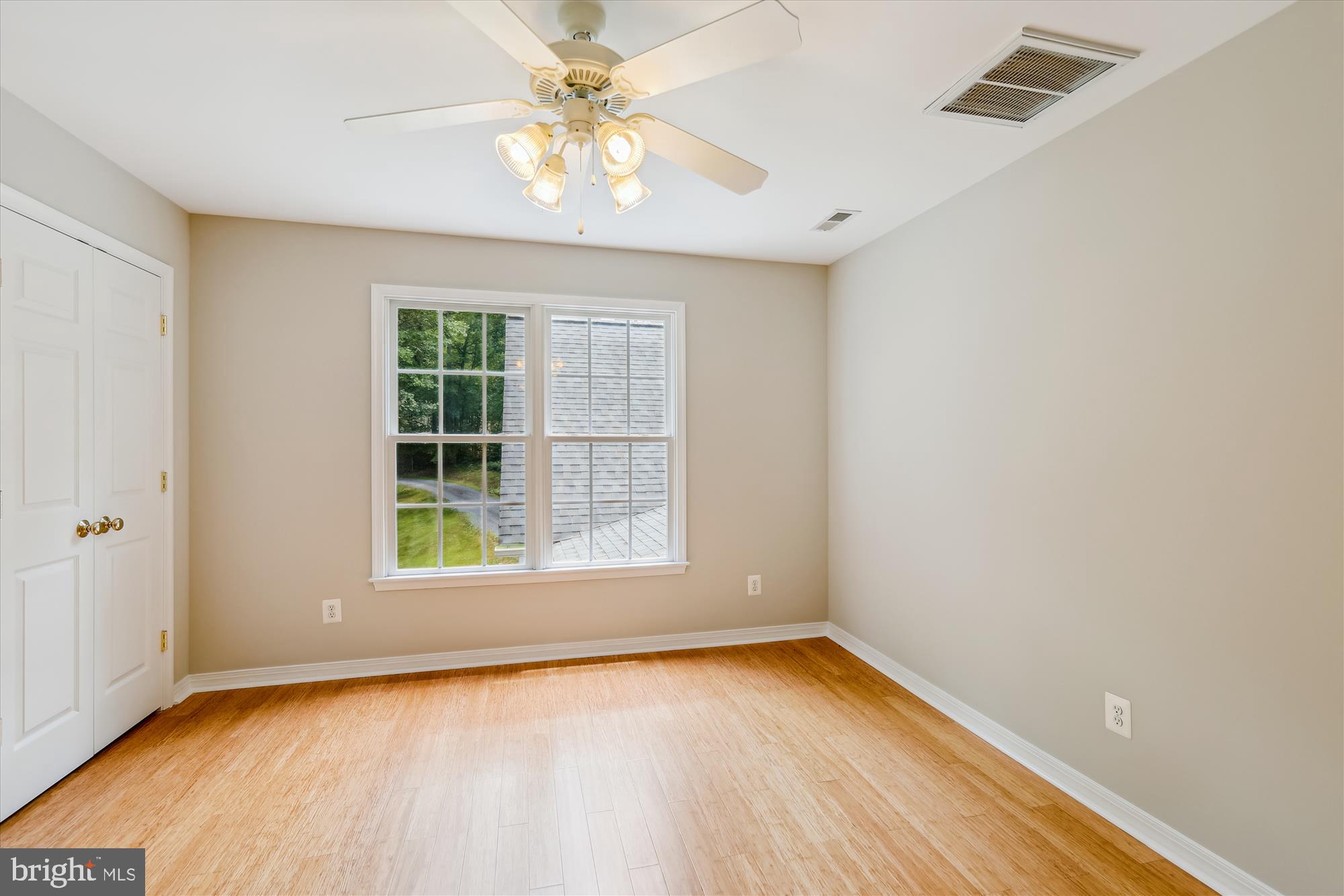 HARTLAKE ESTATES - Residential