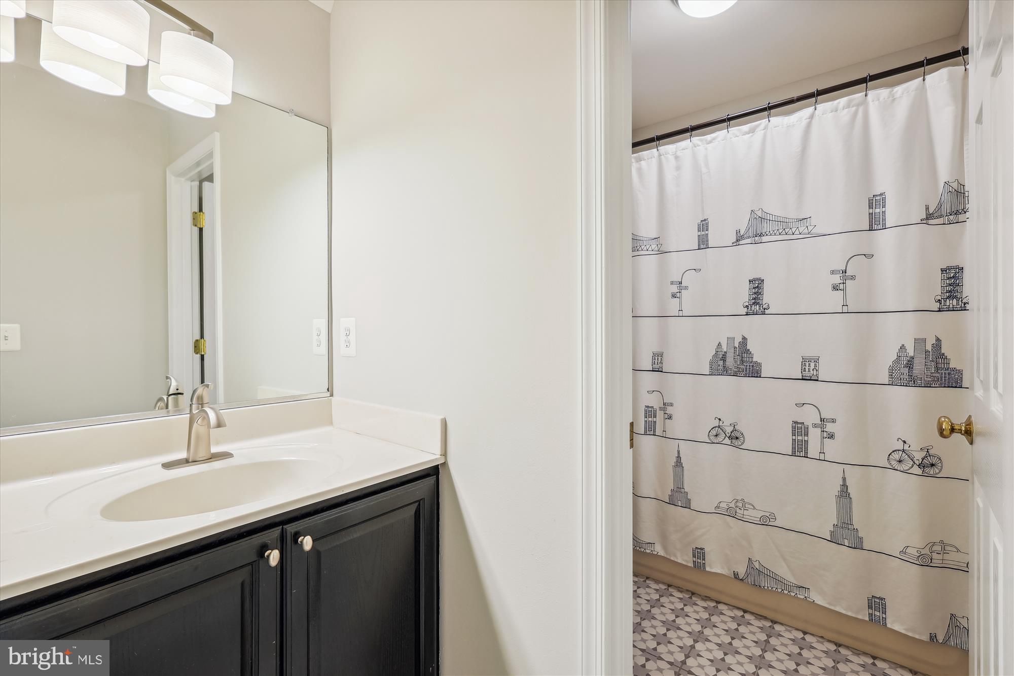 HARTLAKE ESTATES - Residential