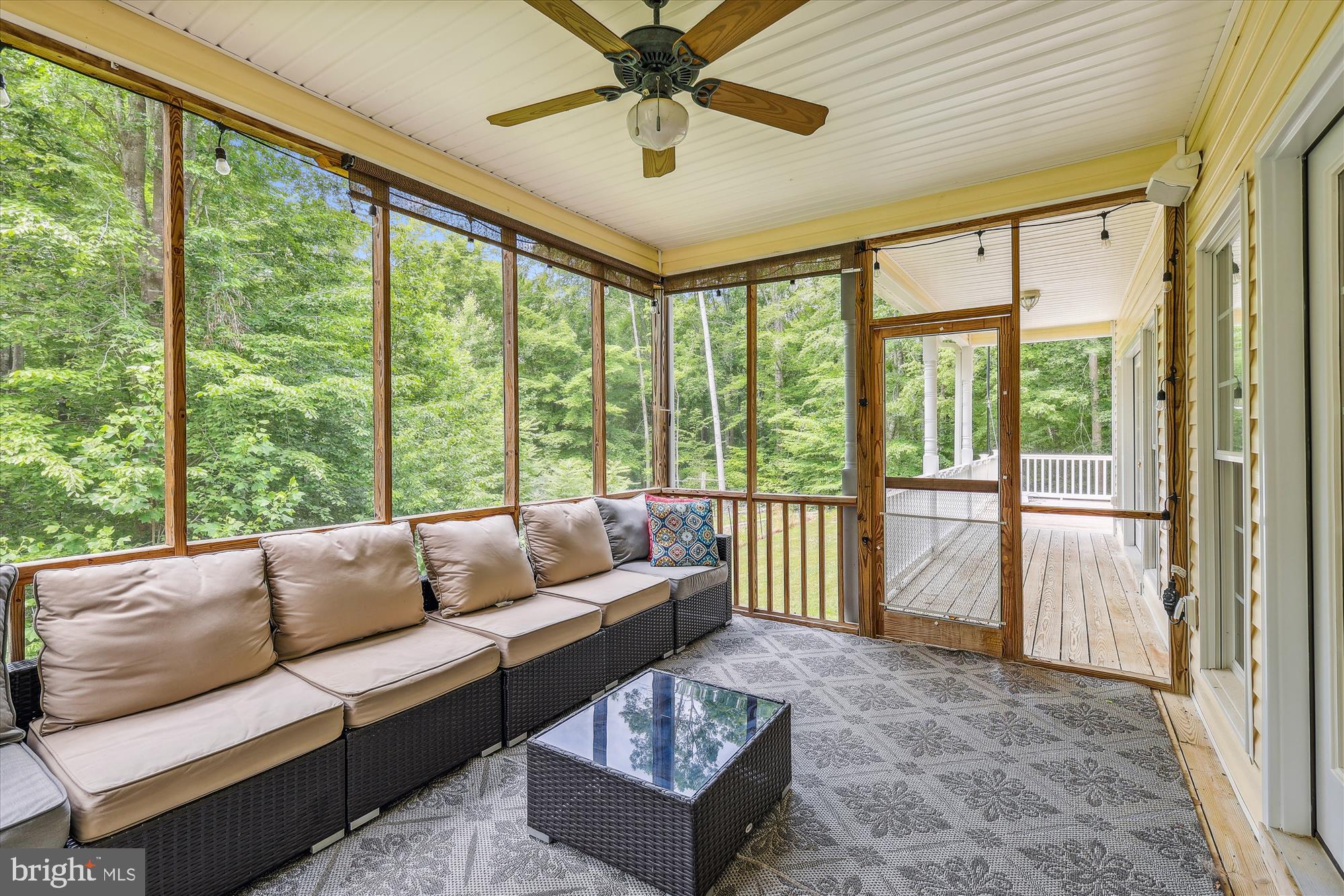 HARTLAKE ESTATES - Residential