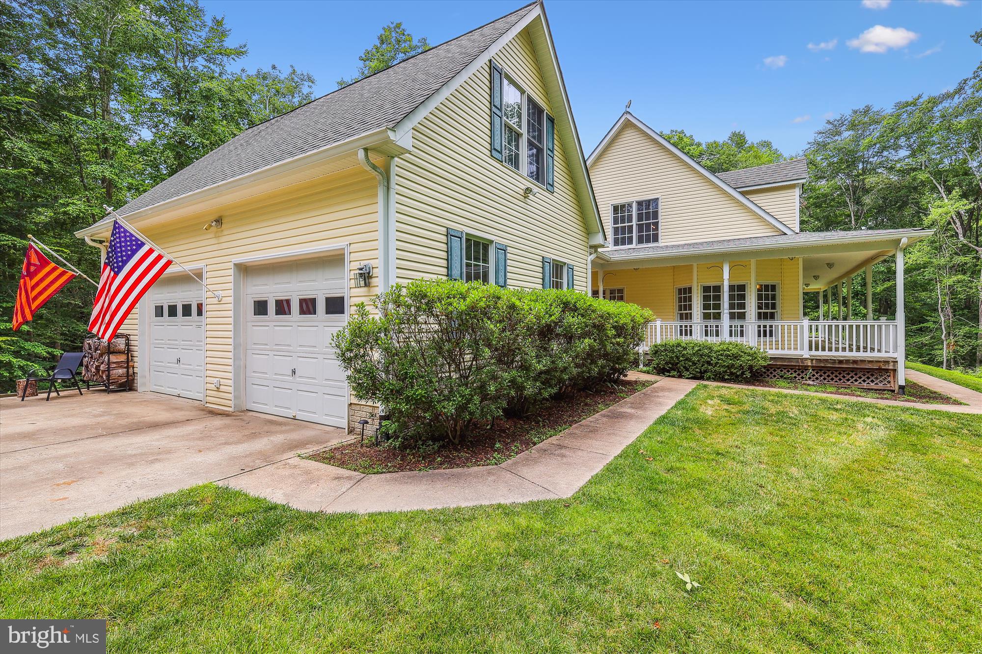 HARTLAKE ESTATES - Residential