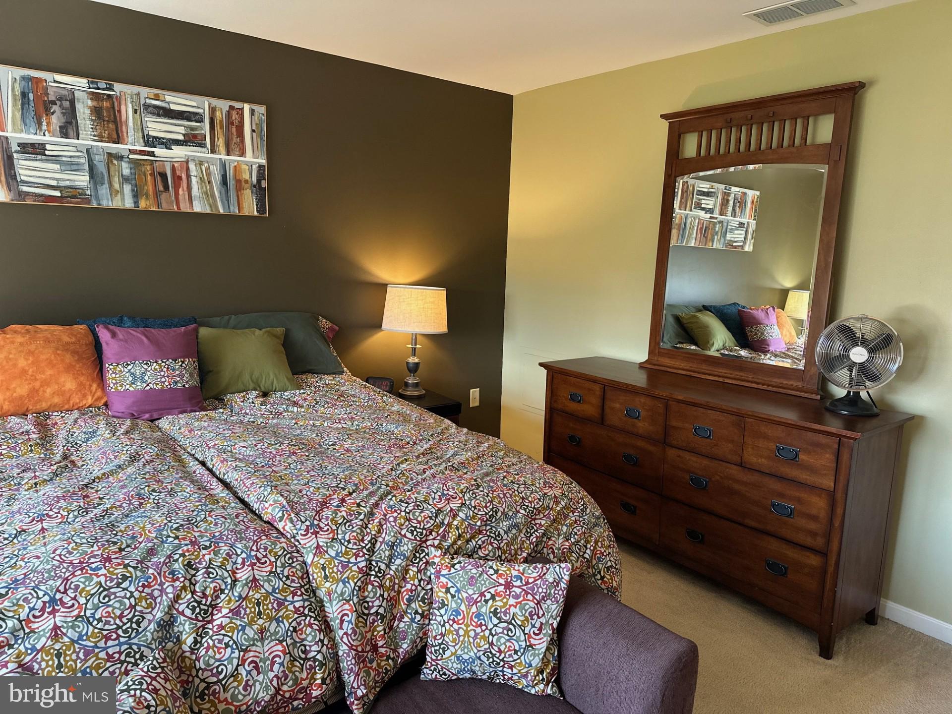 INDEPENDENCE PLACE - Residential