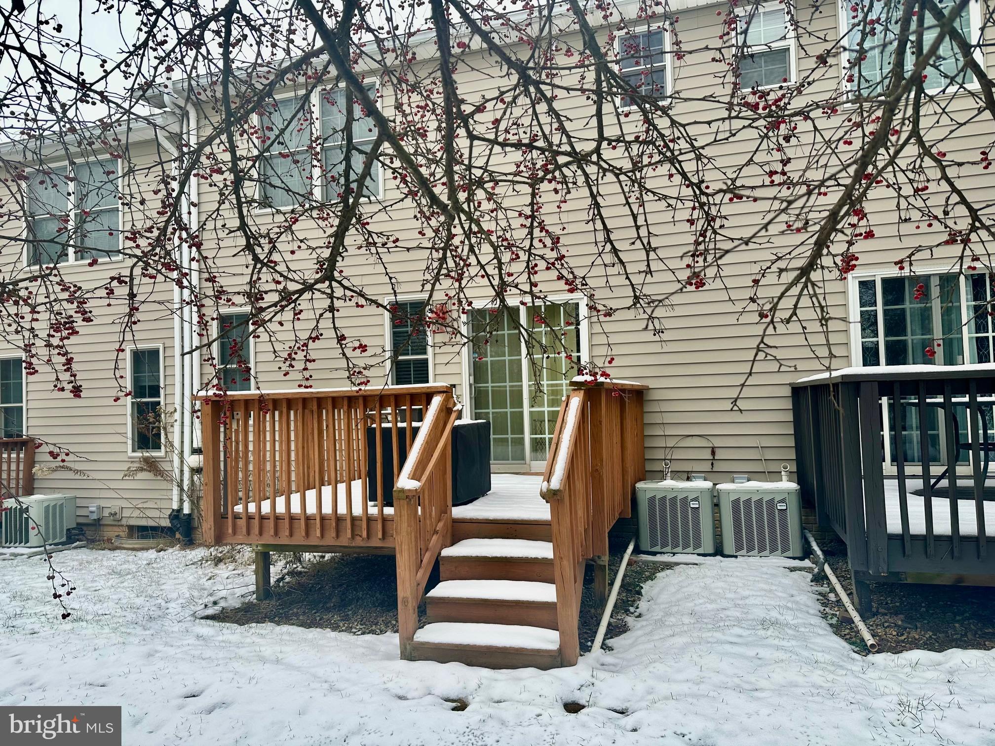 INDEPENDENCE PLACE - Residential