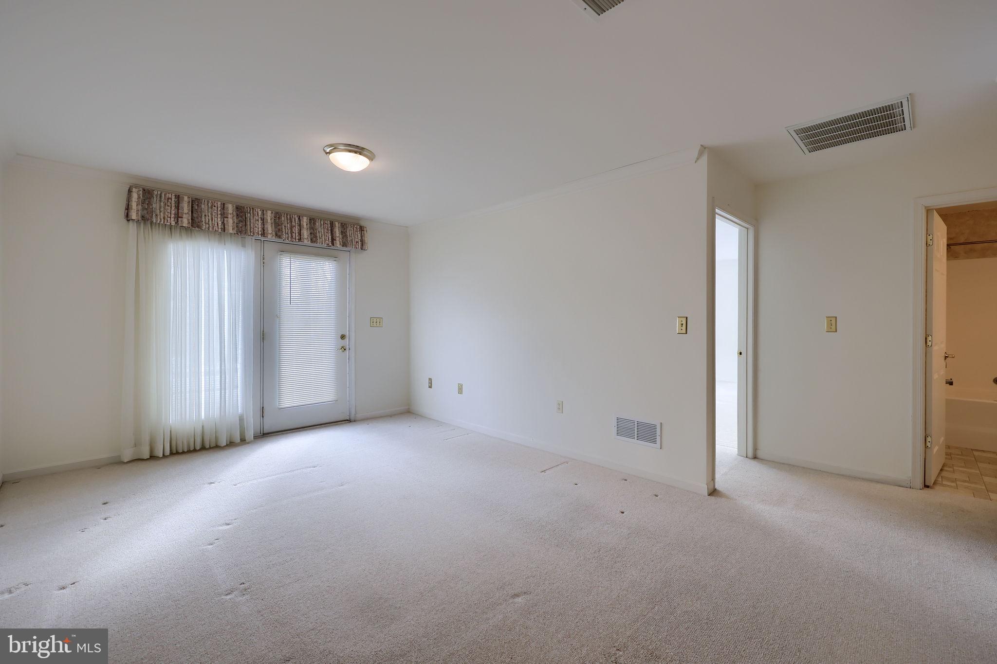 EQUINE MEADOWS - Residential