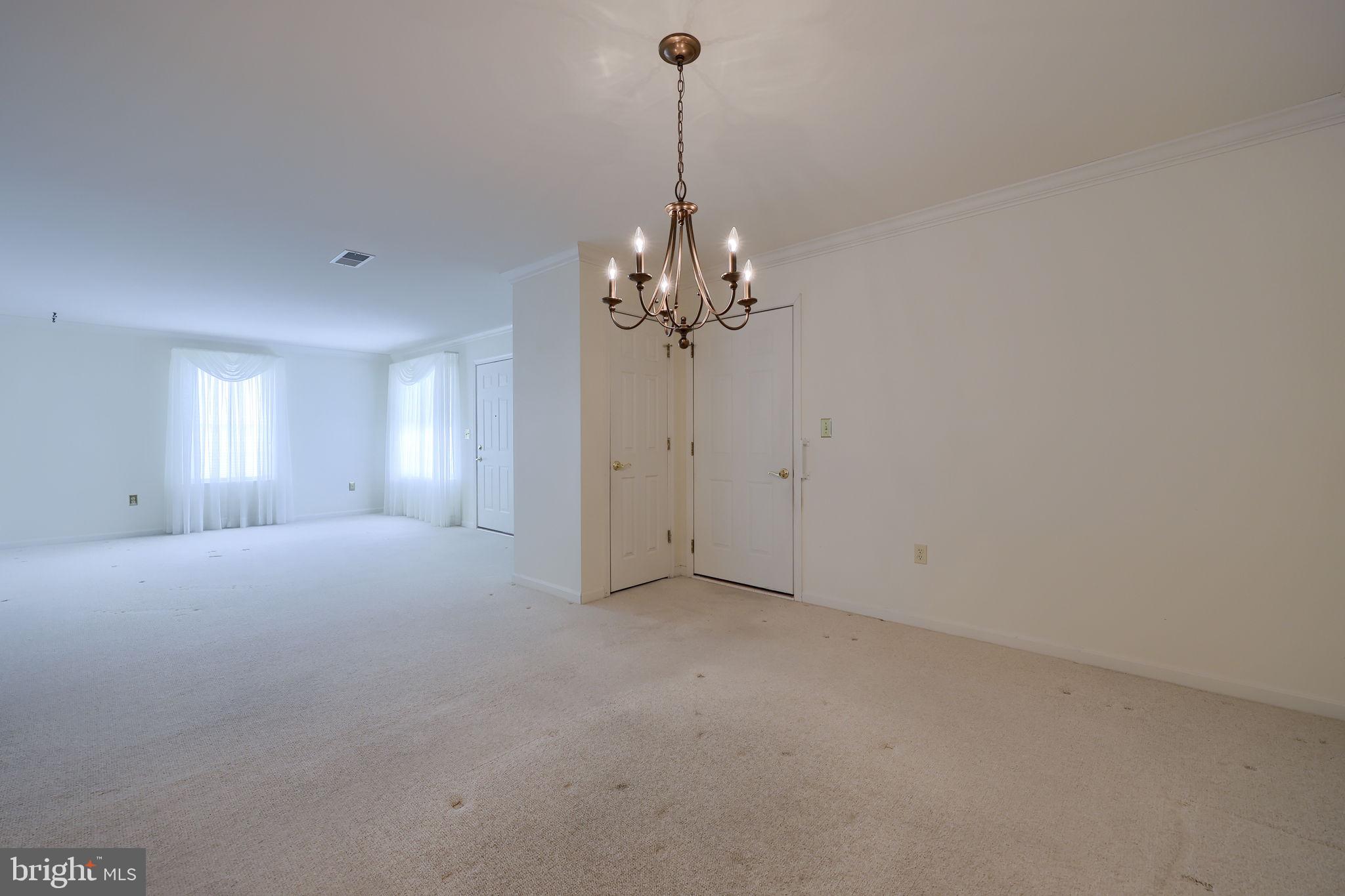 EQUINE MEADOWS - Residential